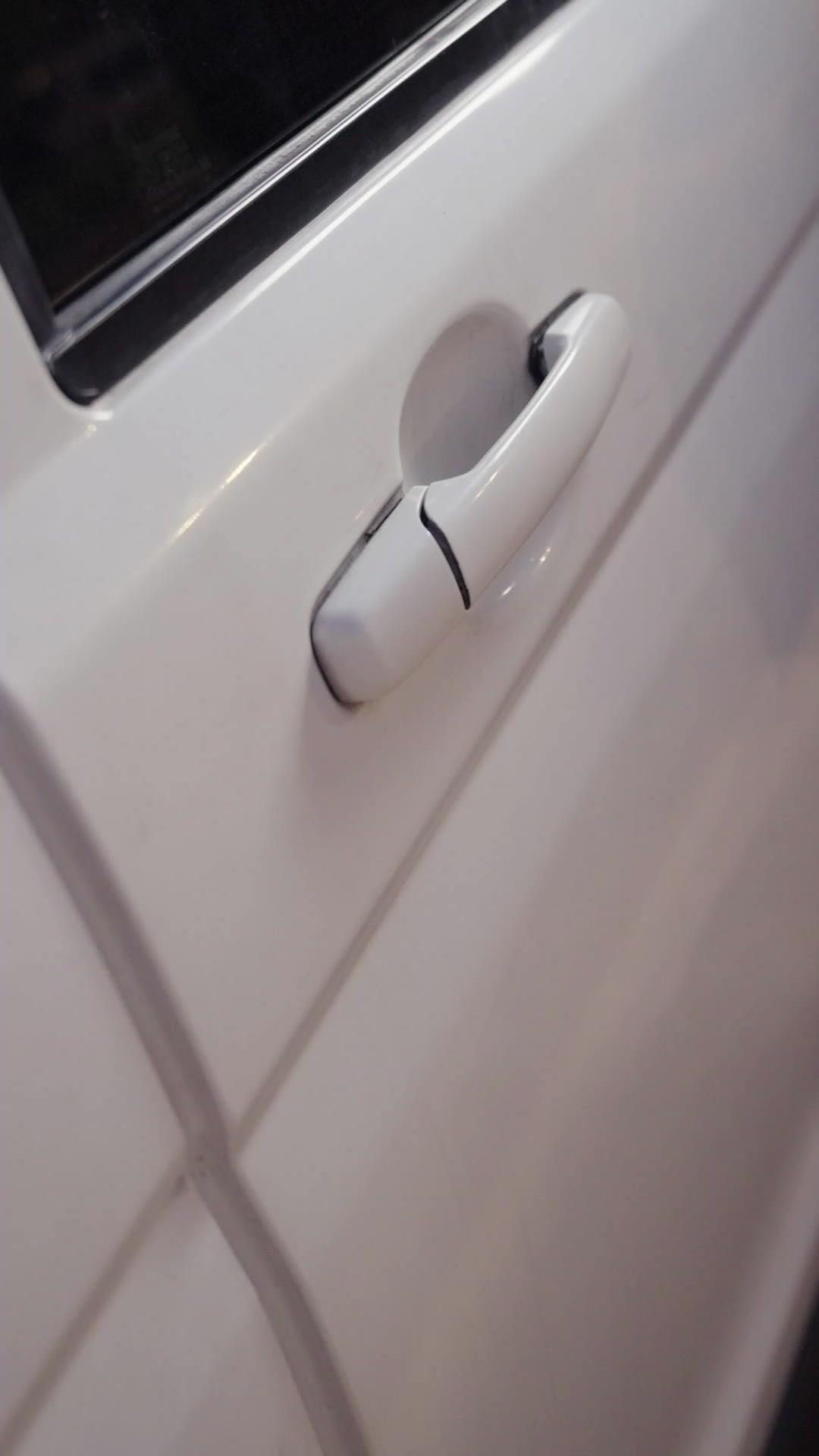 Dua Dunia: Dendam Dan Cinta