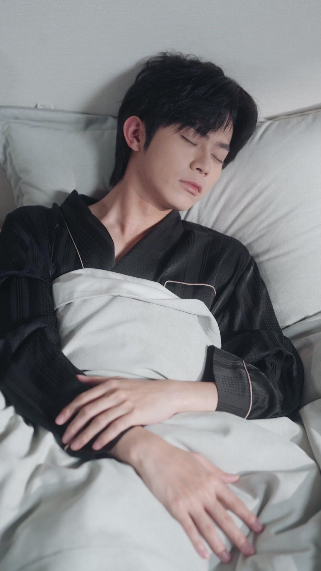  Gadis Materialistis Nikahi Miliarder