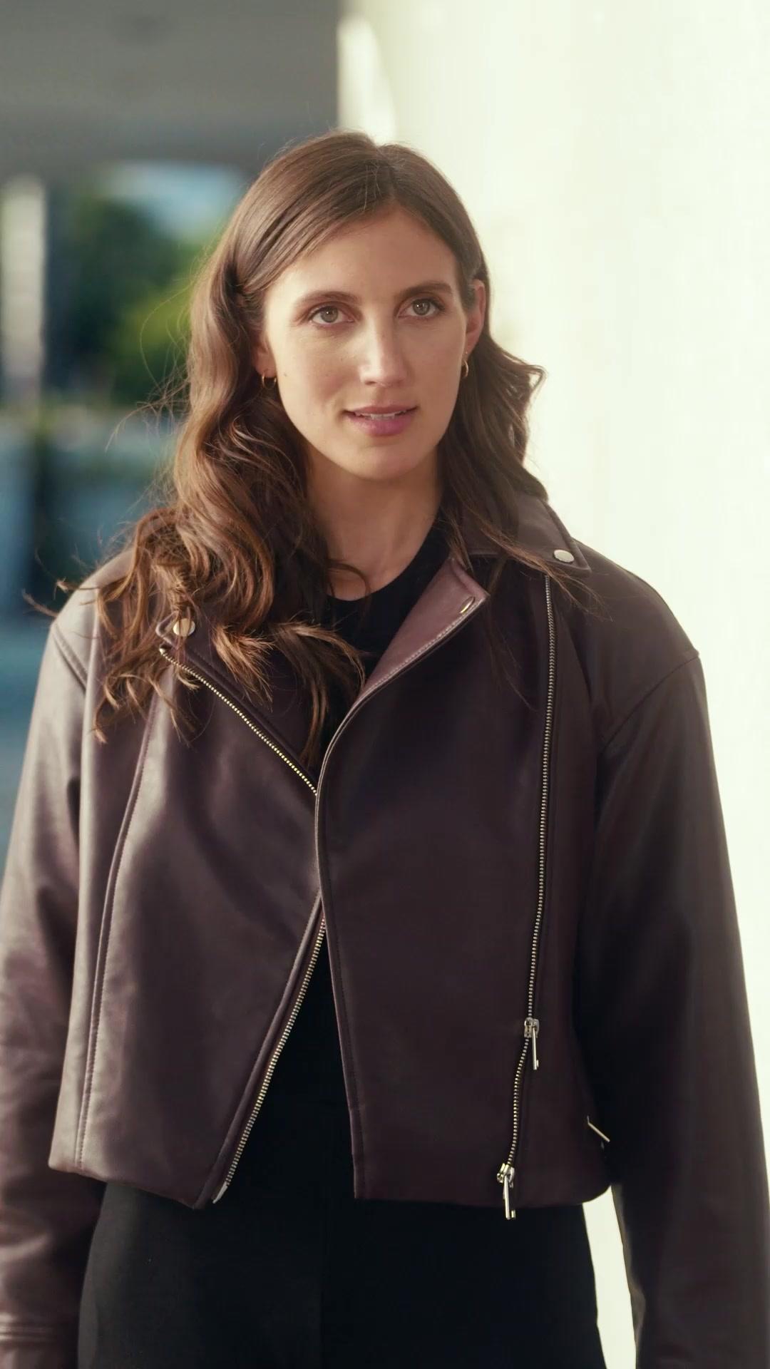 The Mafia Queen vs. The Evil Neighbors