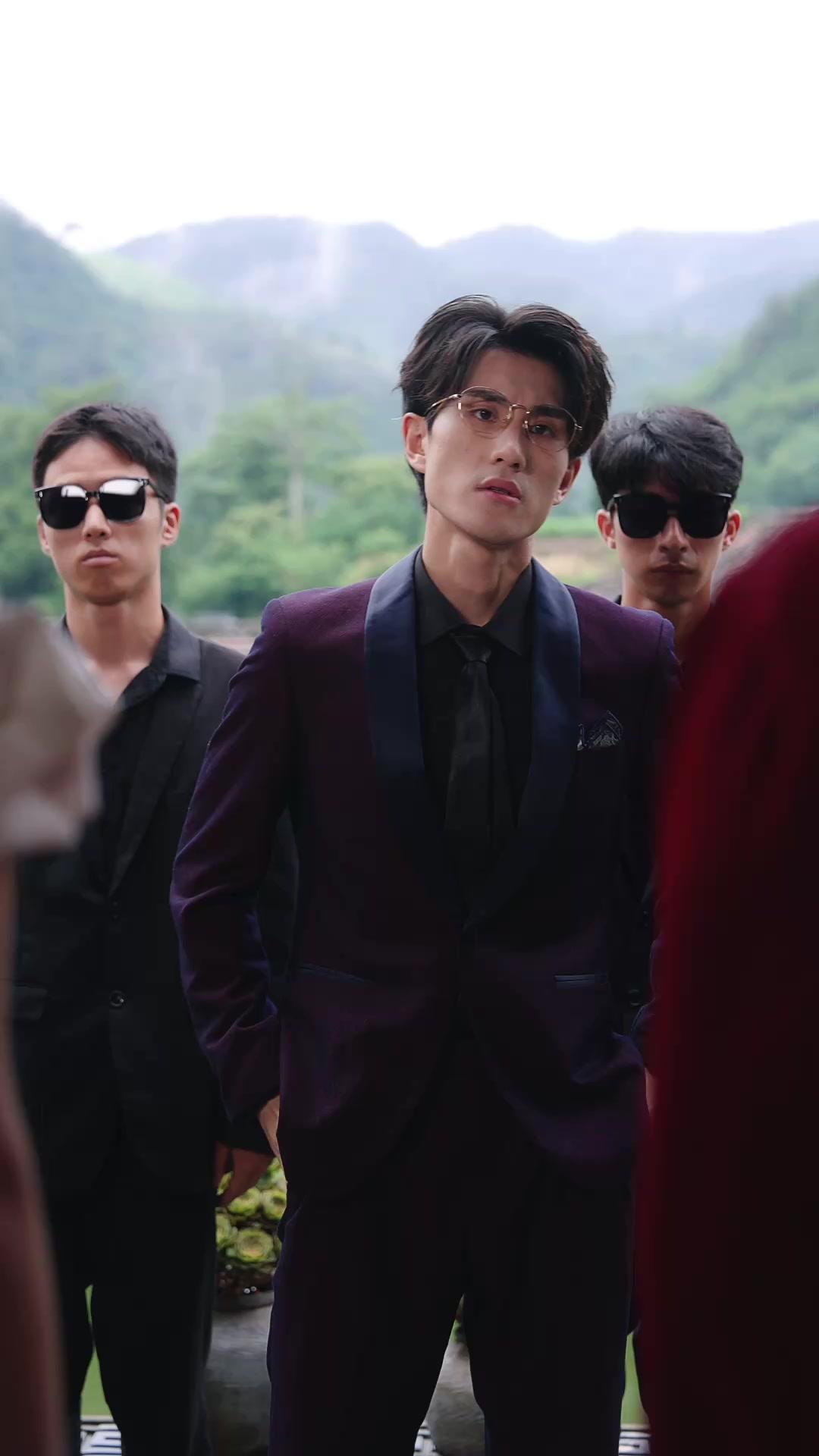 Tersamar Cinta Sang Miliarder