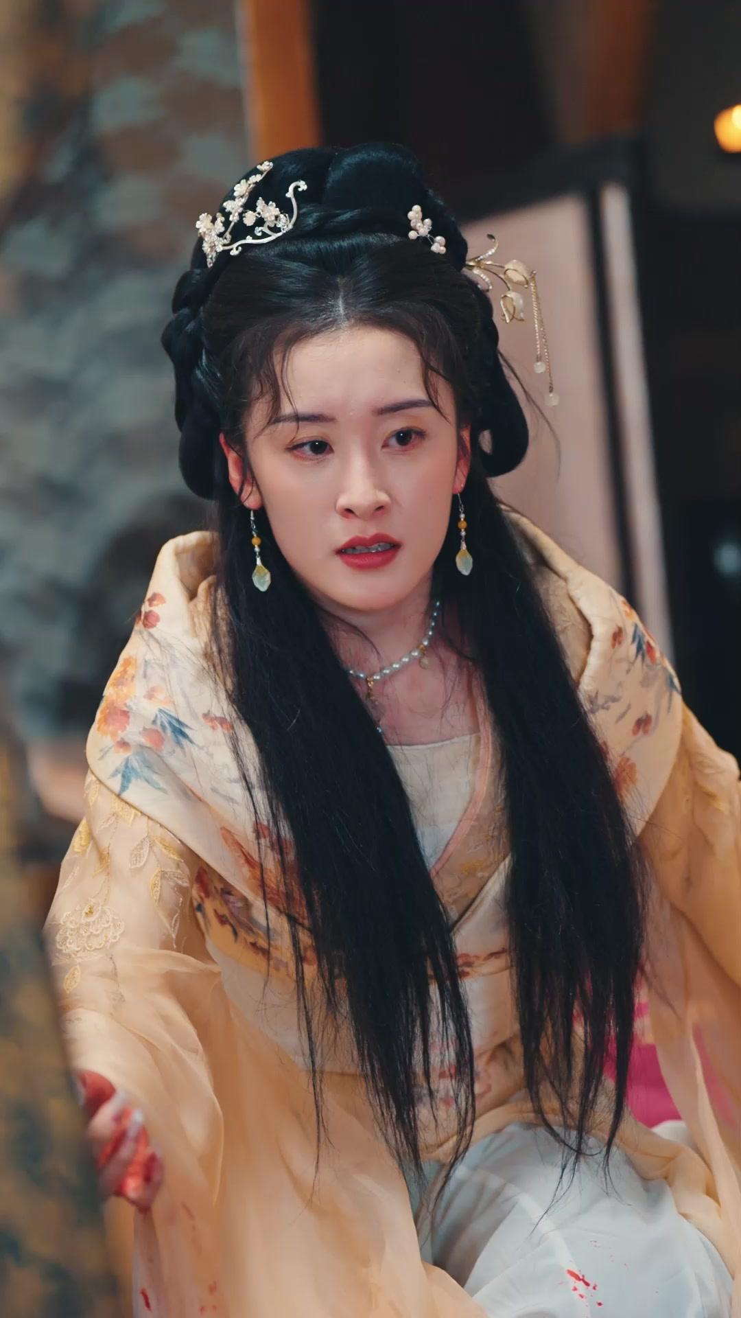 Ibuku dayang, Aku Kaisar