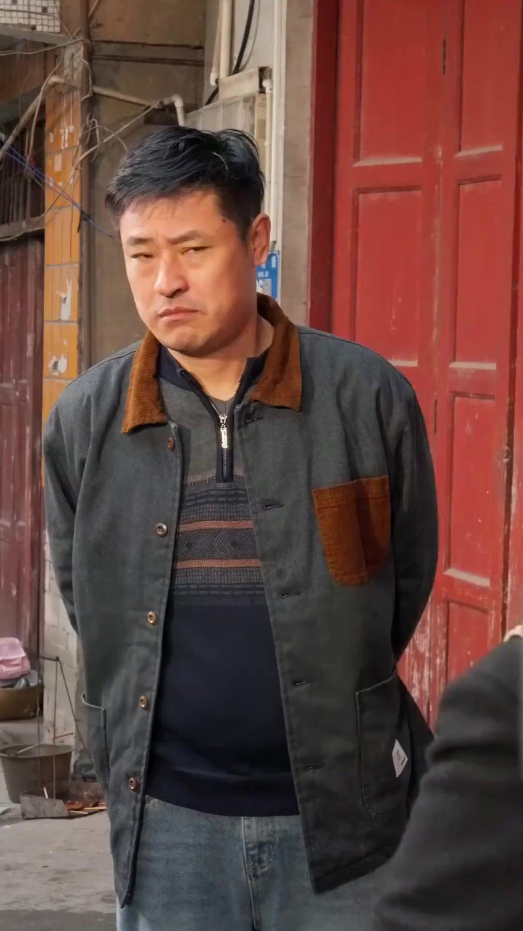 (Doblado) ¡Vuelve el Doctor Proscrito!