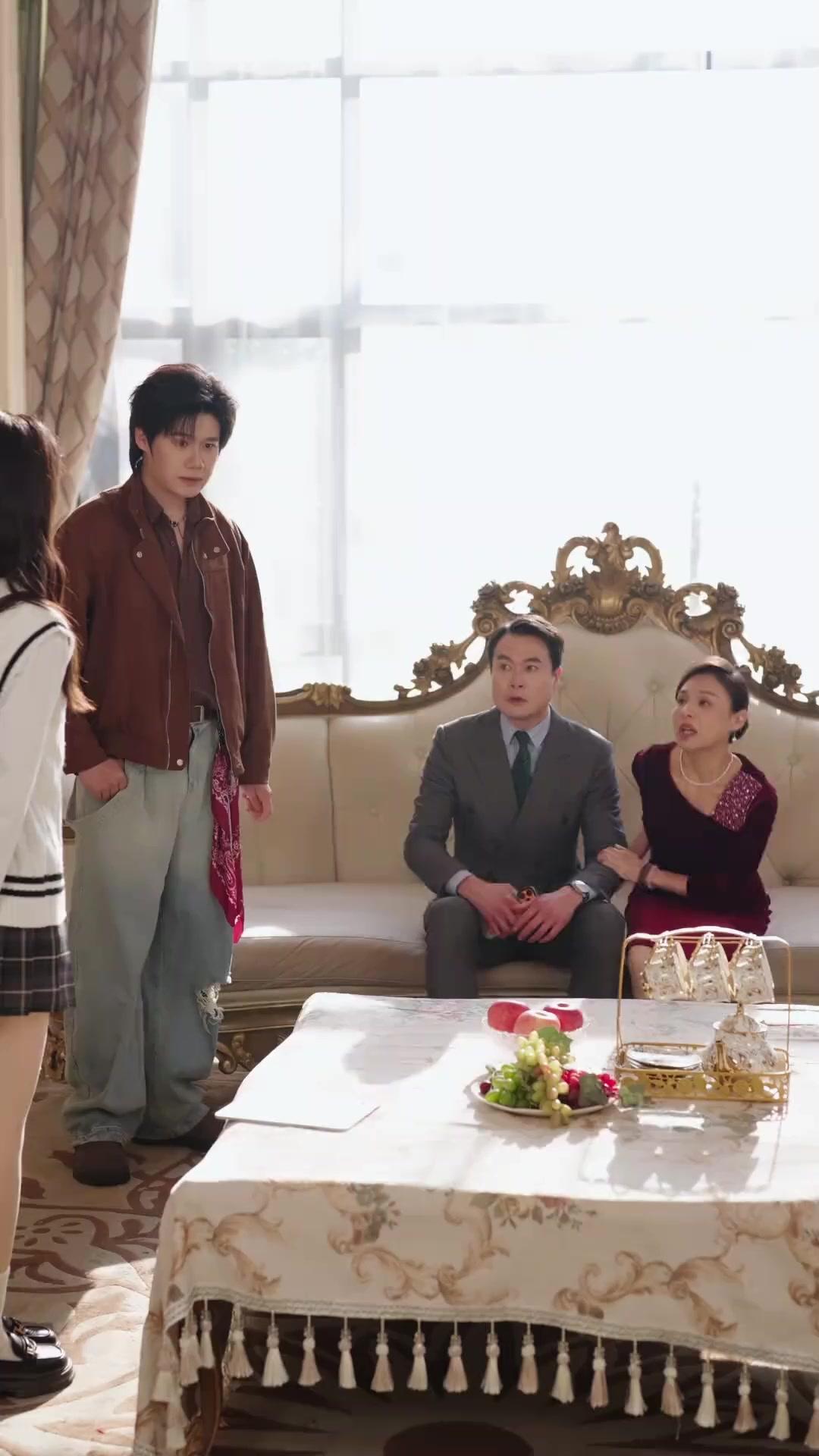 นางร้ายนอกบท