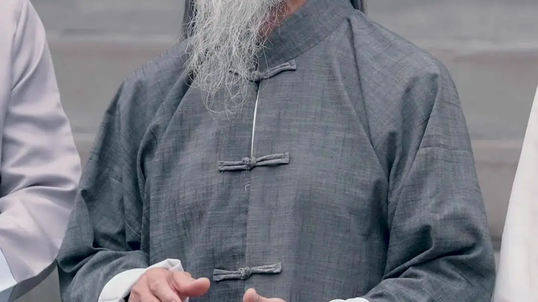 The Invincible: The Silence Between Two Palms