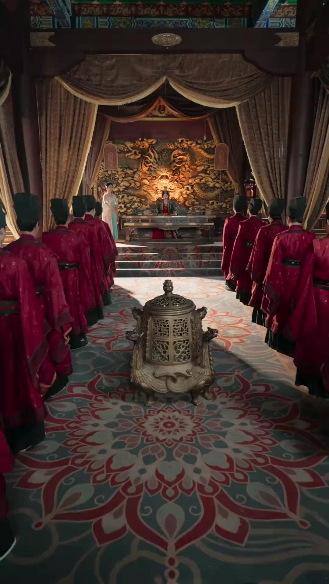 La emperatriz se volvió madrastra