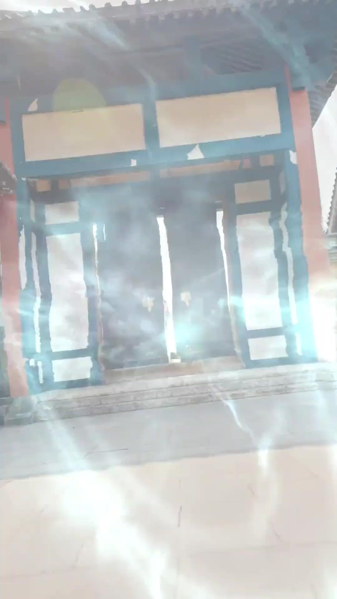 Phoenix yang Terkurung