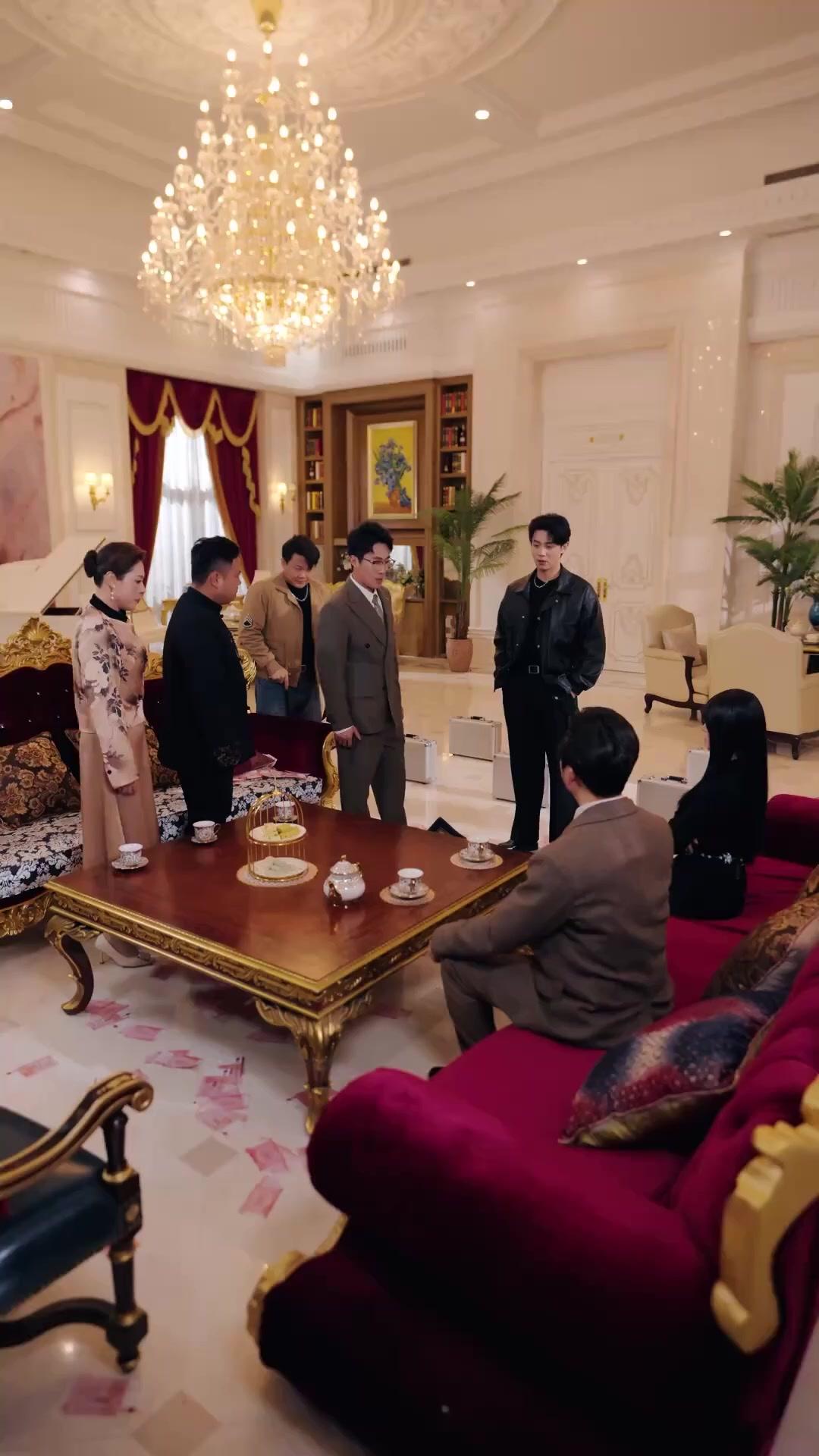 (Sulih suara) Penjahat Nomor Satu