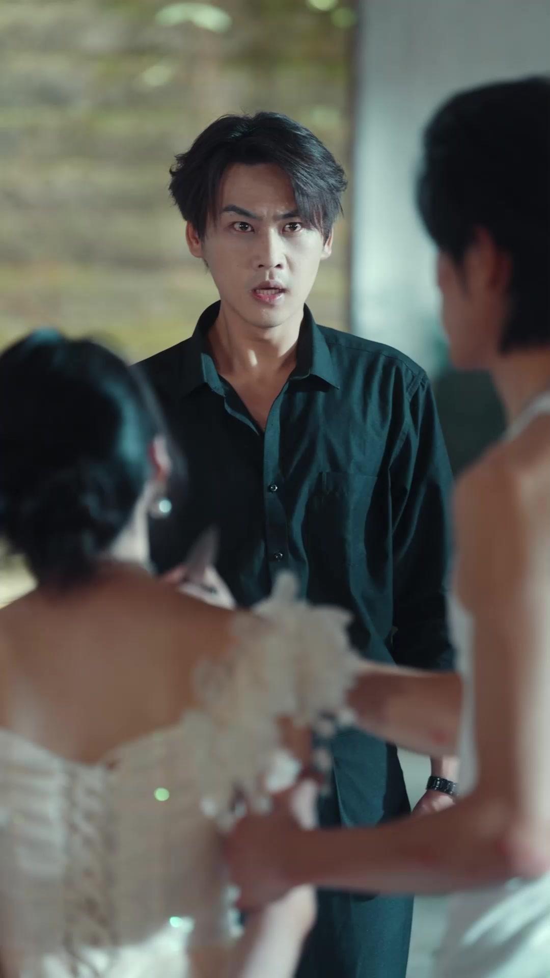 Terjebak di Dunia Novel