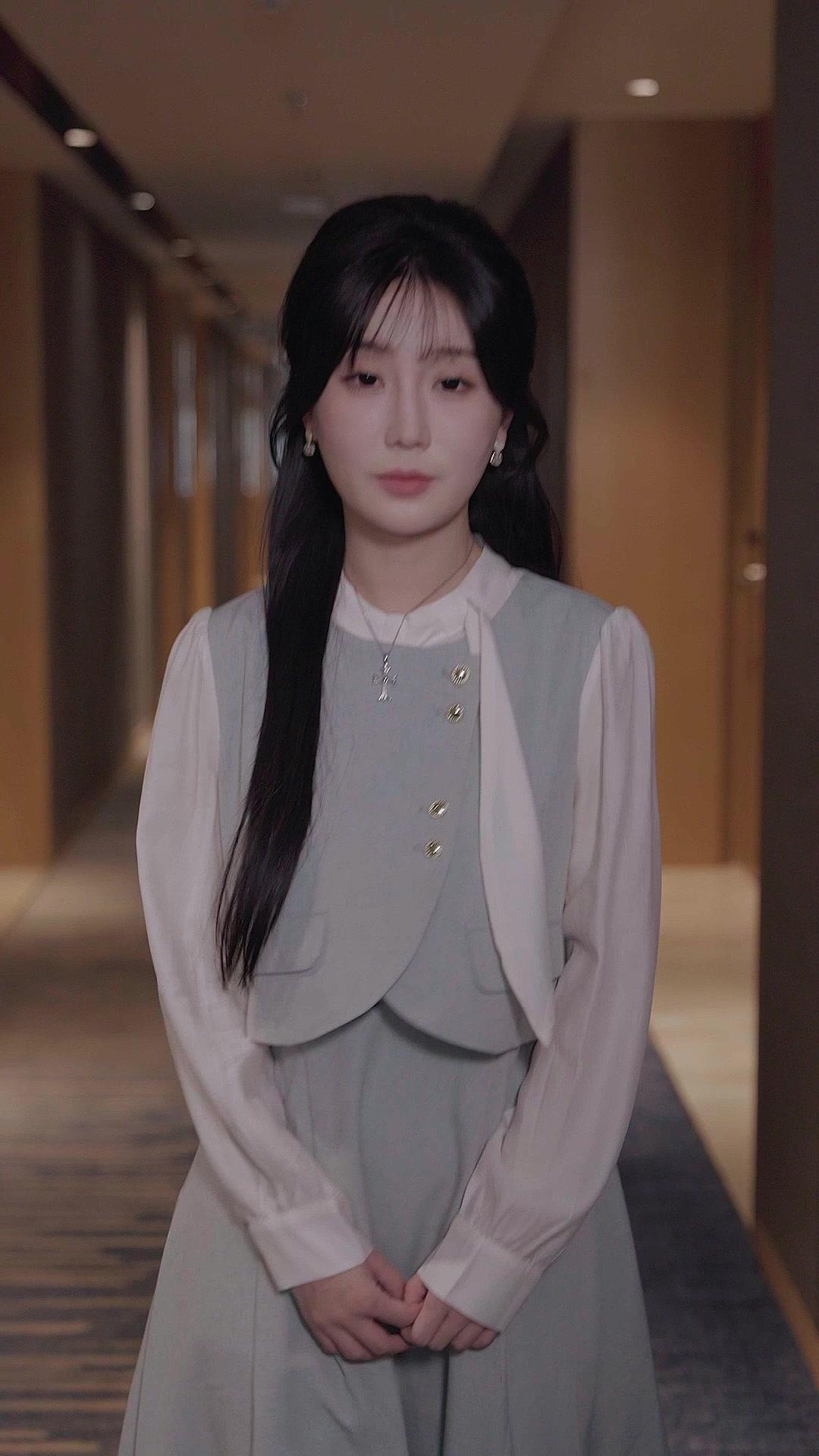 Bayangan Dendam, Nyala Cinta