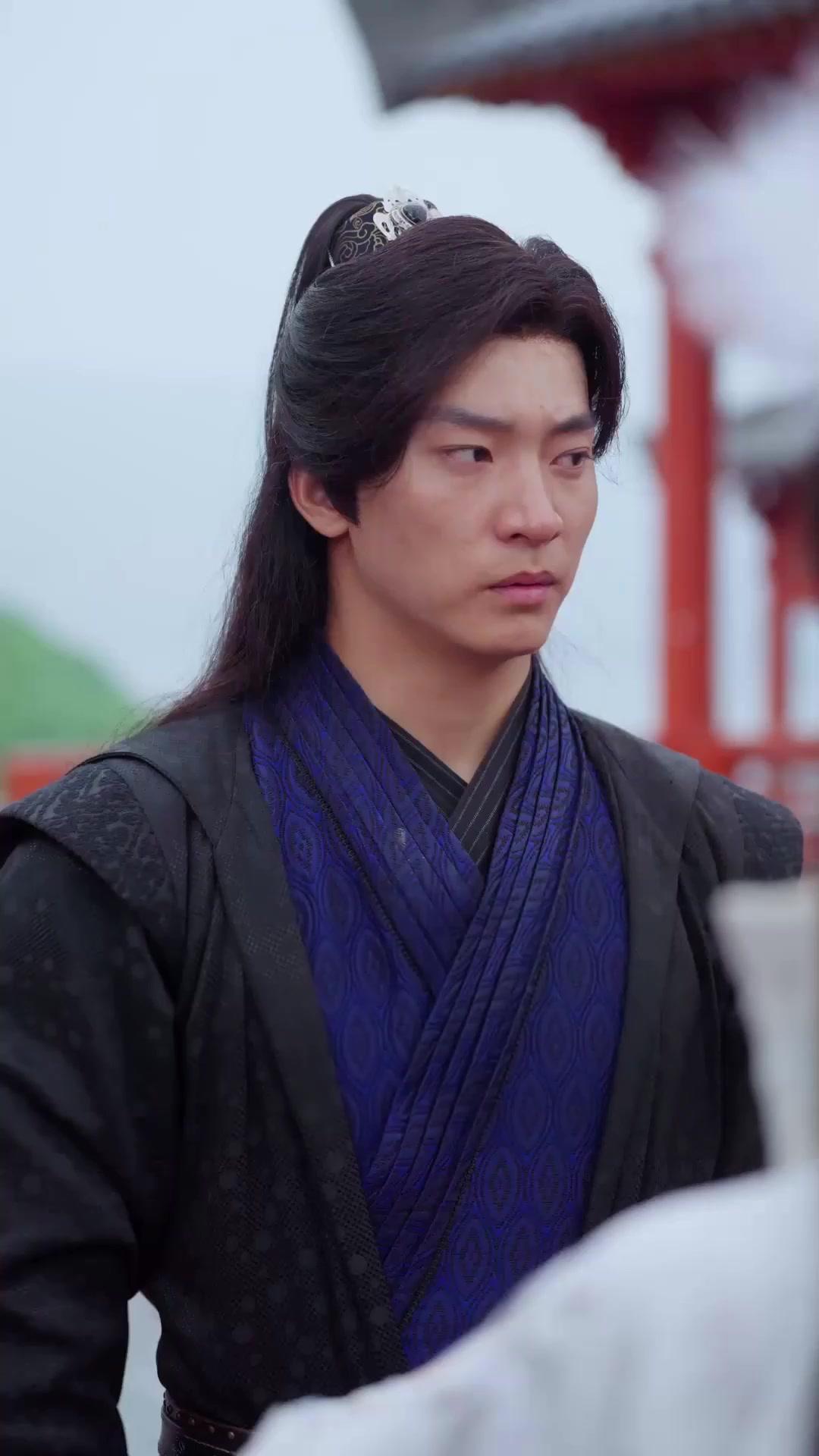  Dari Buangan Menjadi Naga