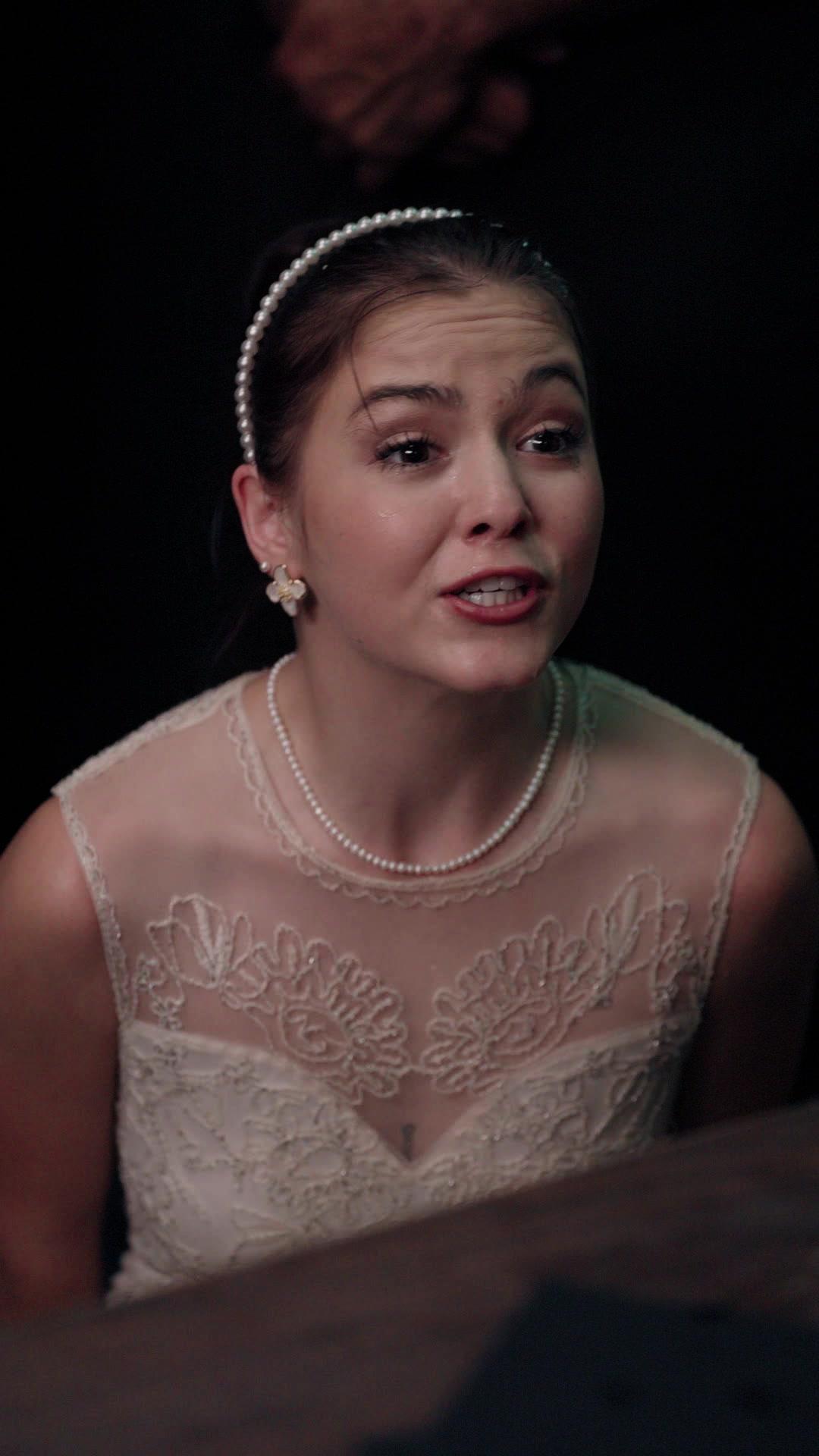 Con el mafioso que rechazaste