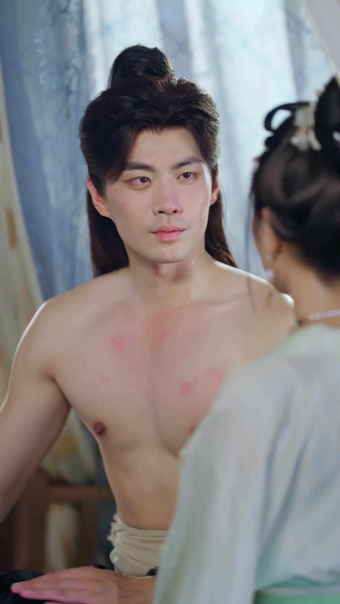 Lệ Hoa Trong Tro Tàn