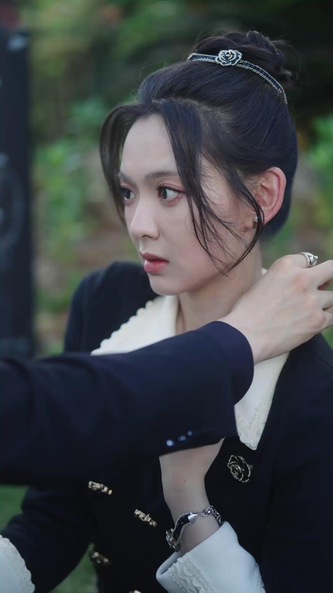 Takdirku dengan Raja Serigala!