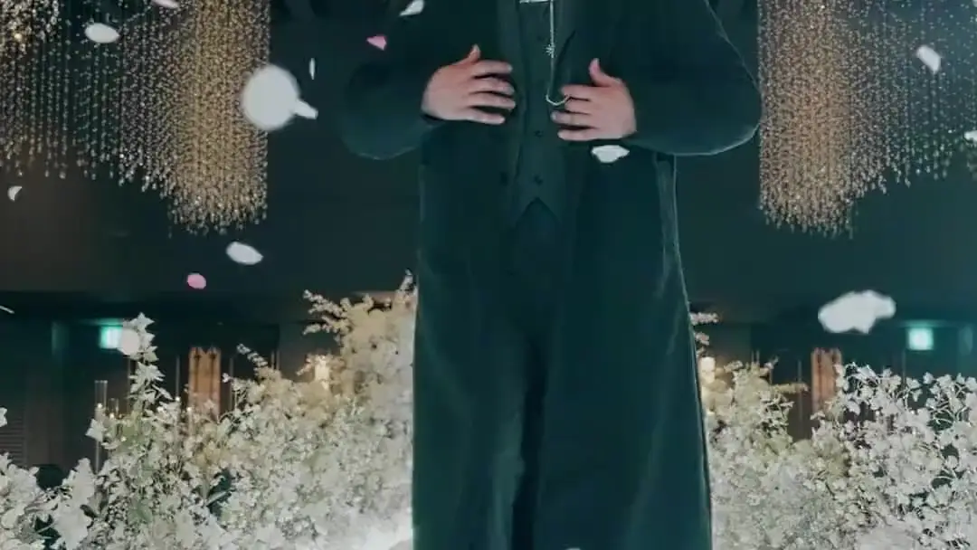 Mi marido mendigo es un magnate oculto: El velo de la boda y el fuego del deseo