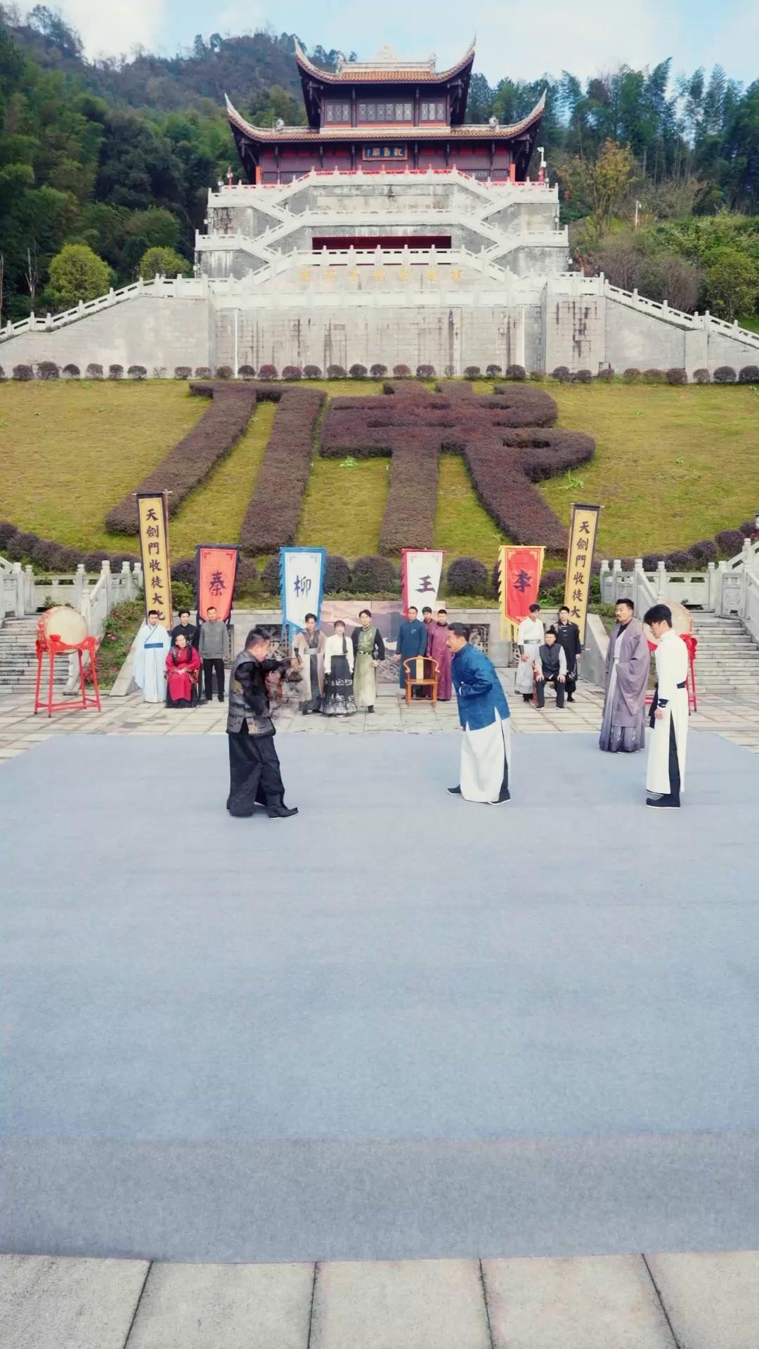 Topeng Menantu Lemah