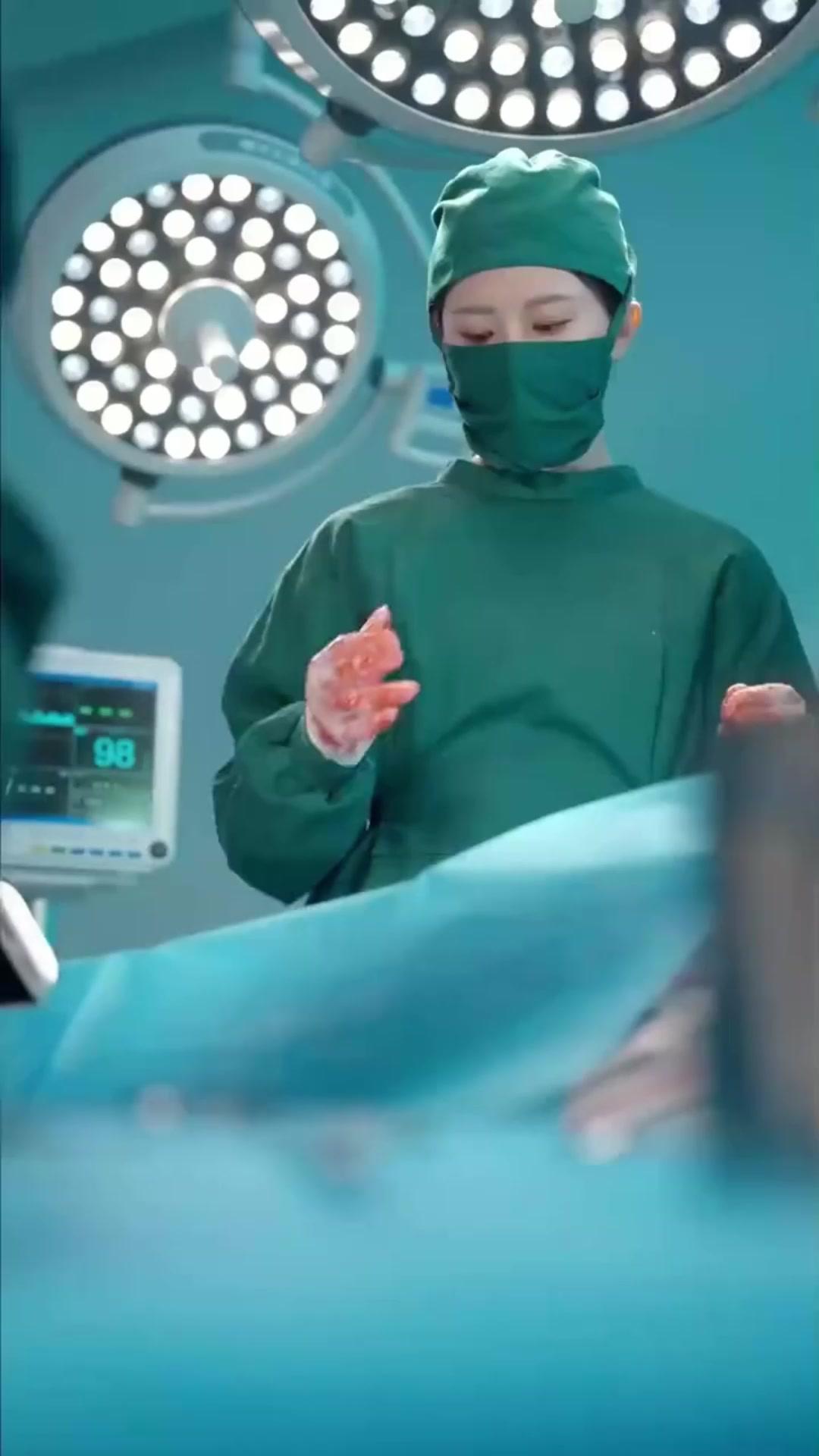 I Saved My Crime Lord Ex... Now What?