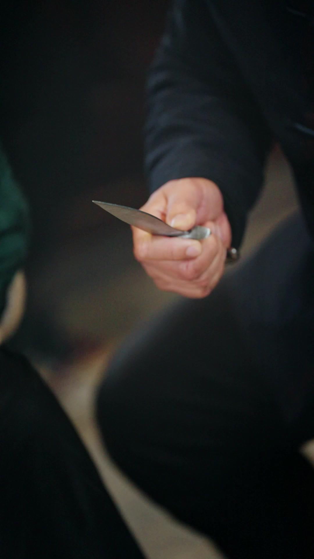 สุ้มเสียงในรอยแผล