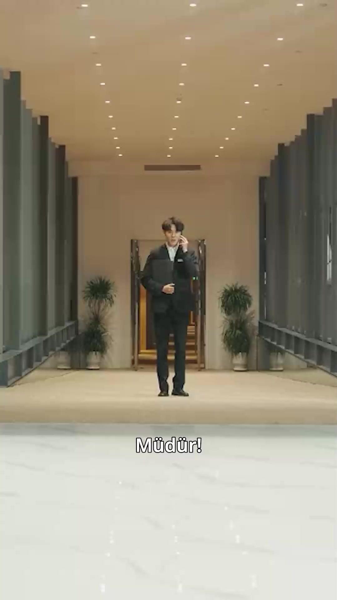 Ani Evlilik Tatlı Eş Büyük Patron