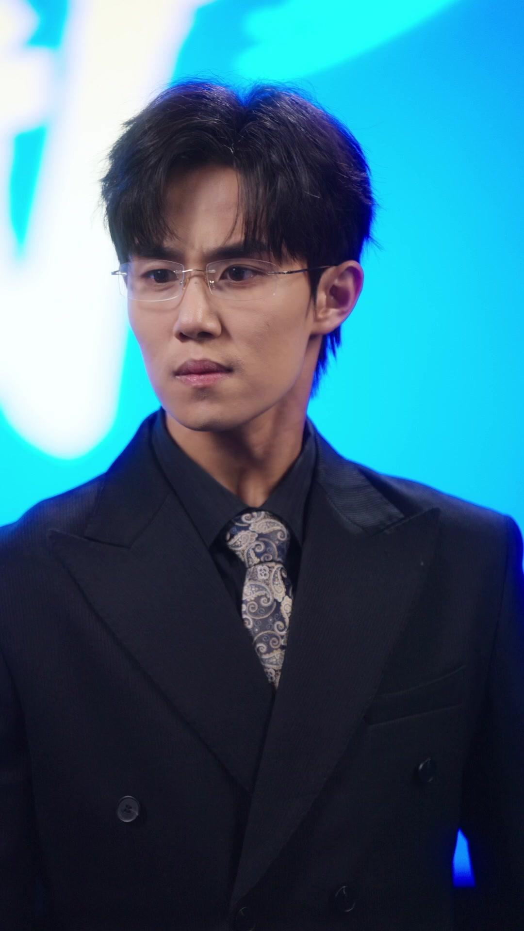 Paman Ini Terlalu Berbahaya