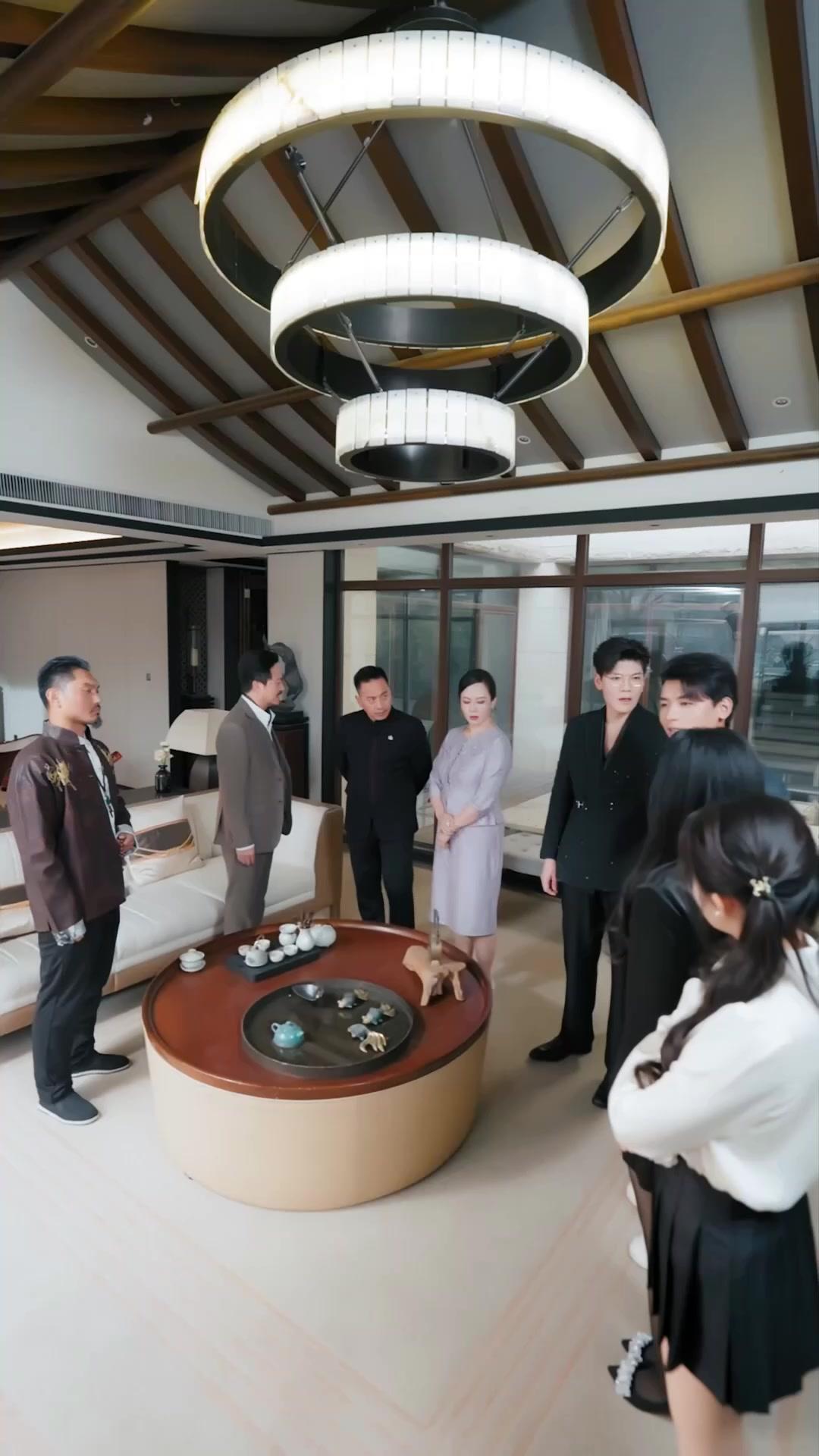 Fake Fiancé, Real Grandmaster