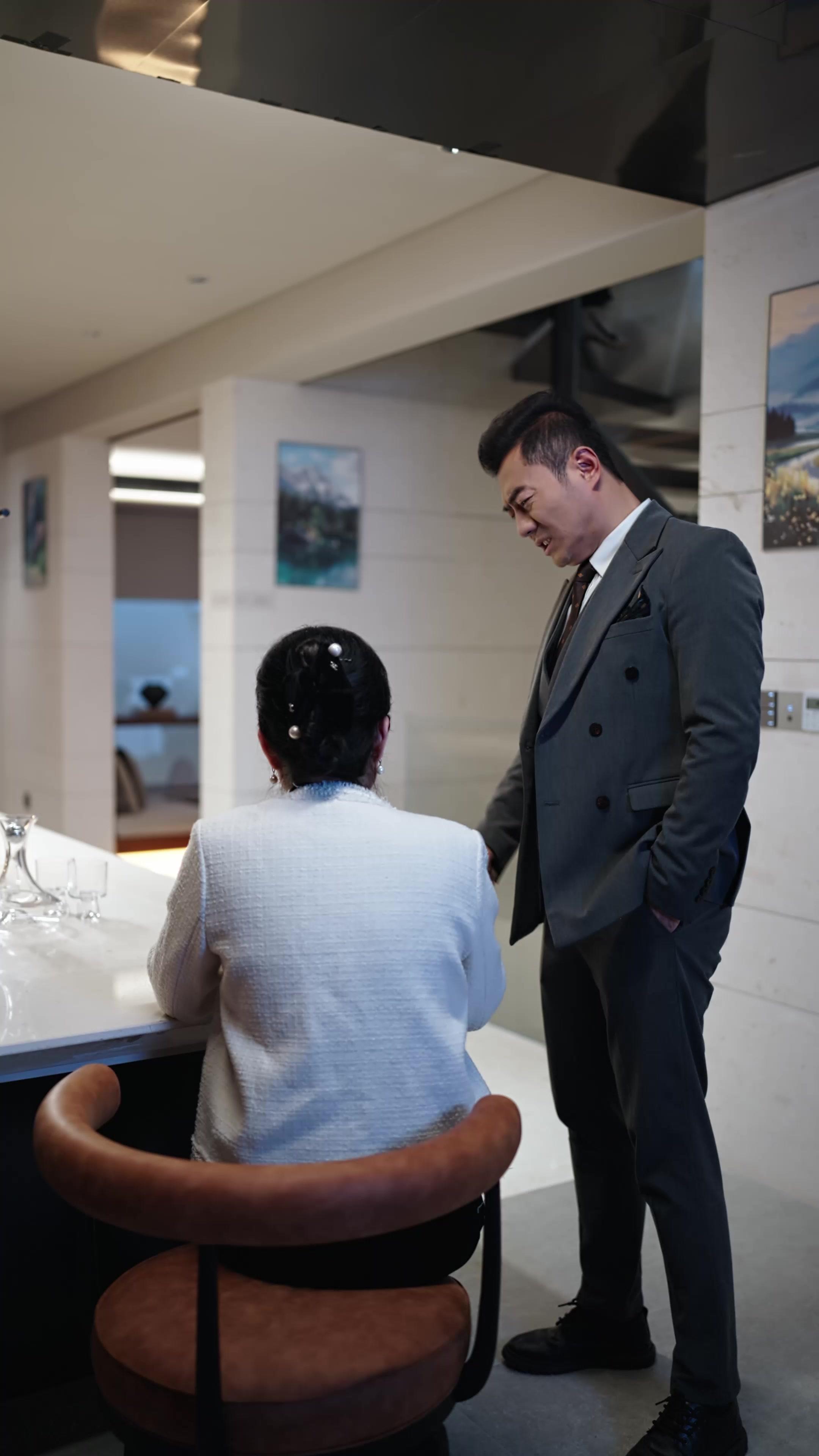 撩到個大佬，他超會撐腰的