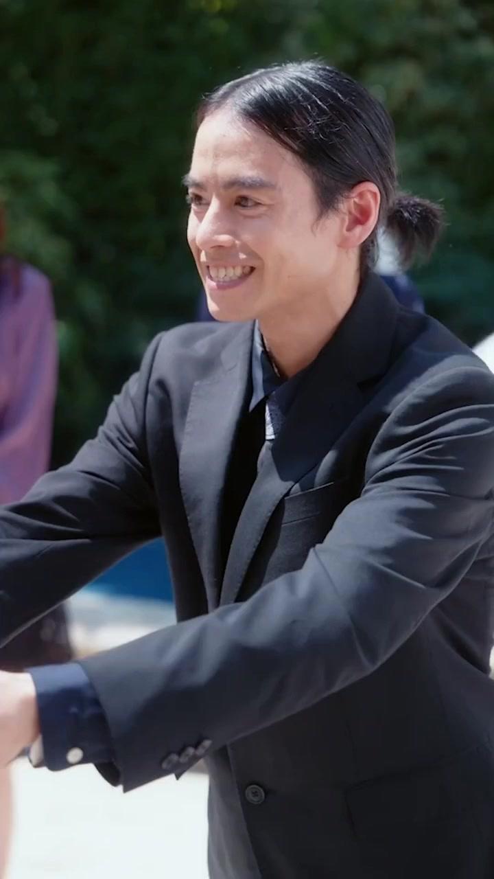 El viaje de los padres del millonario