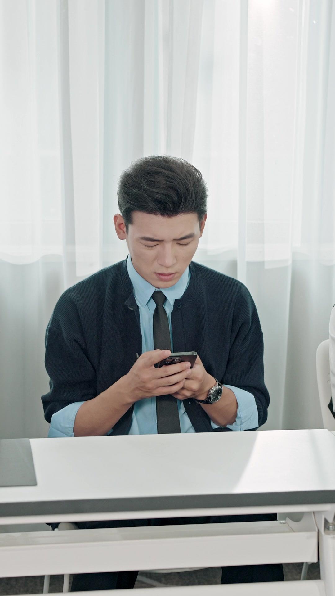 我的假女友是女總裁