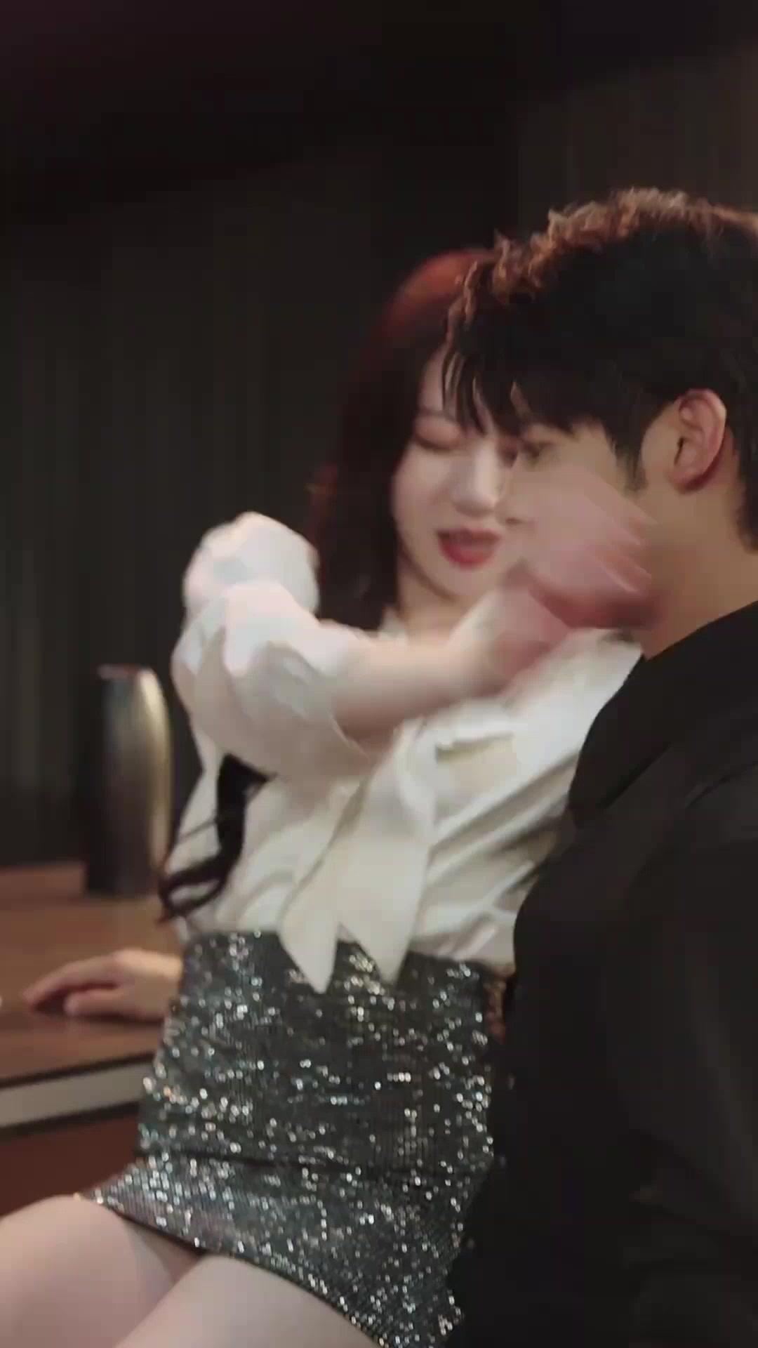 (Dubbed)The Infertile Boss Has Babies!