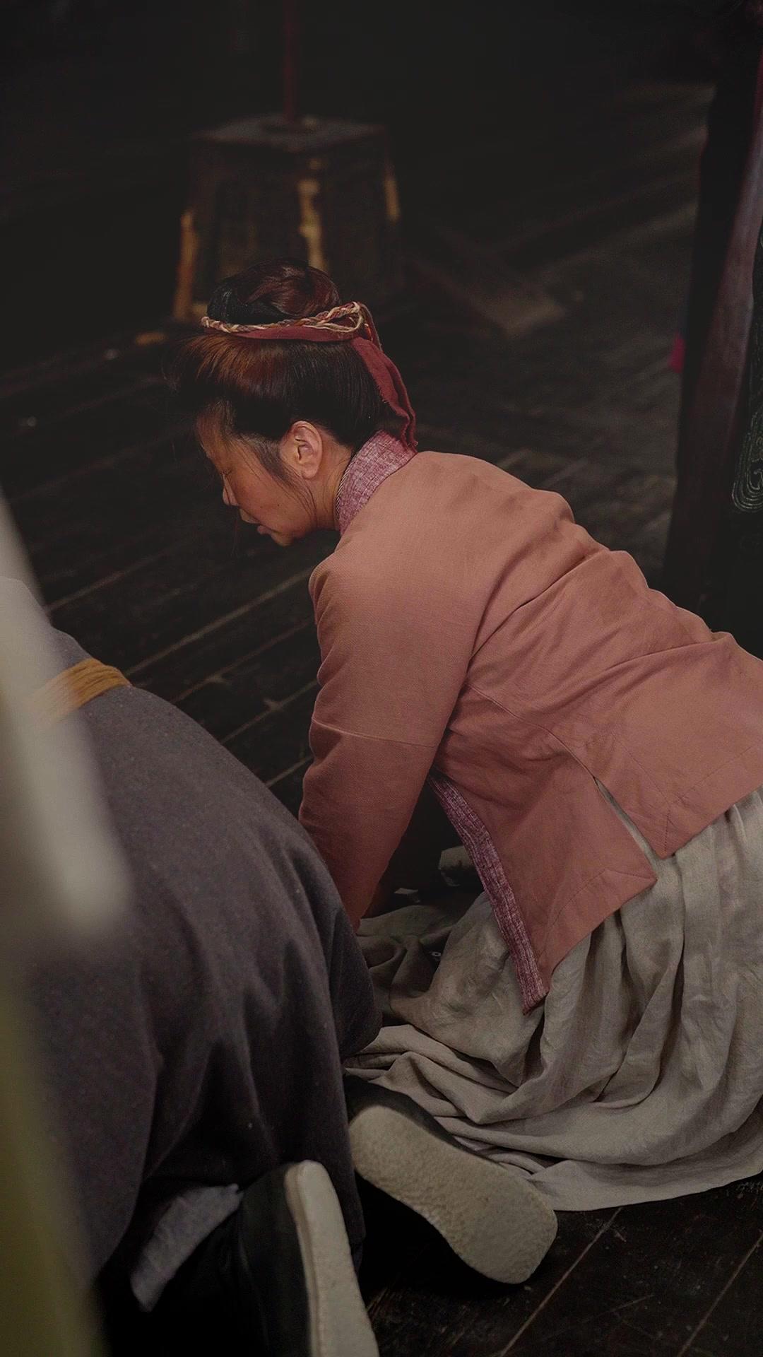 الطبيب المعجزة: إنقاذ العائلة بإبرة المصير