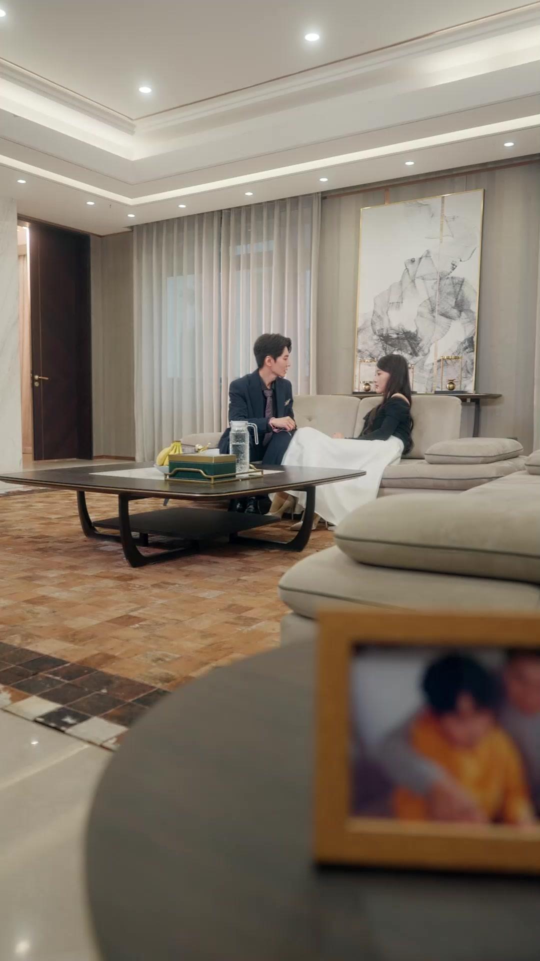 Bye, Crying Ex. Hi, Shining Life