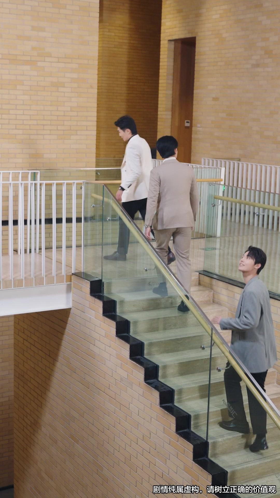 我本輕舟，已過重山