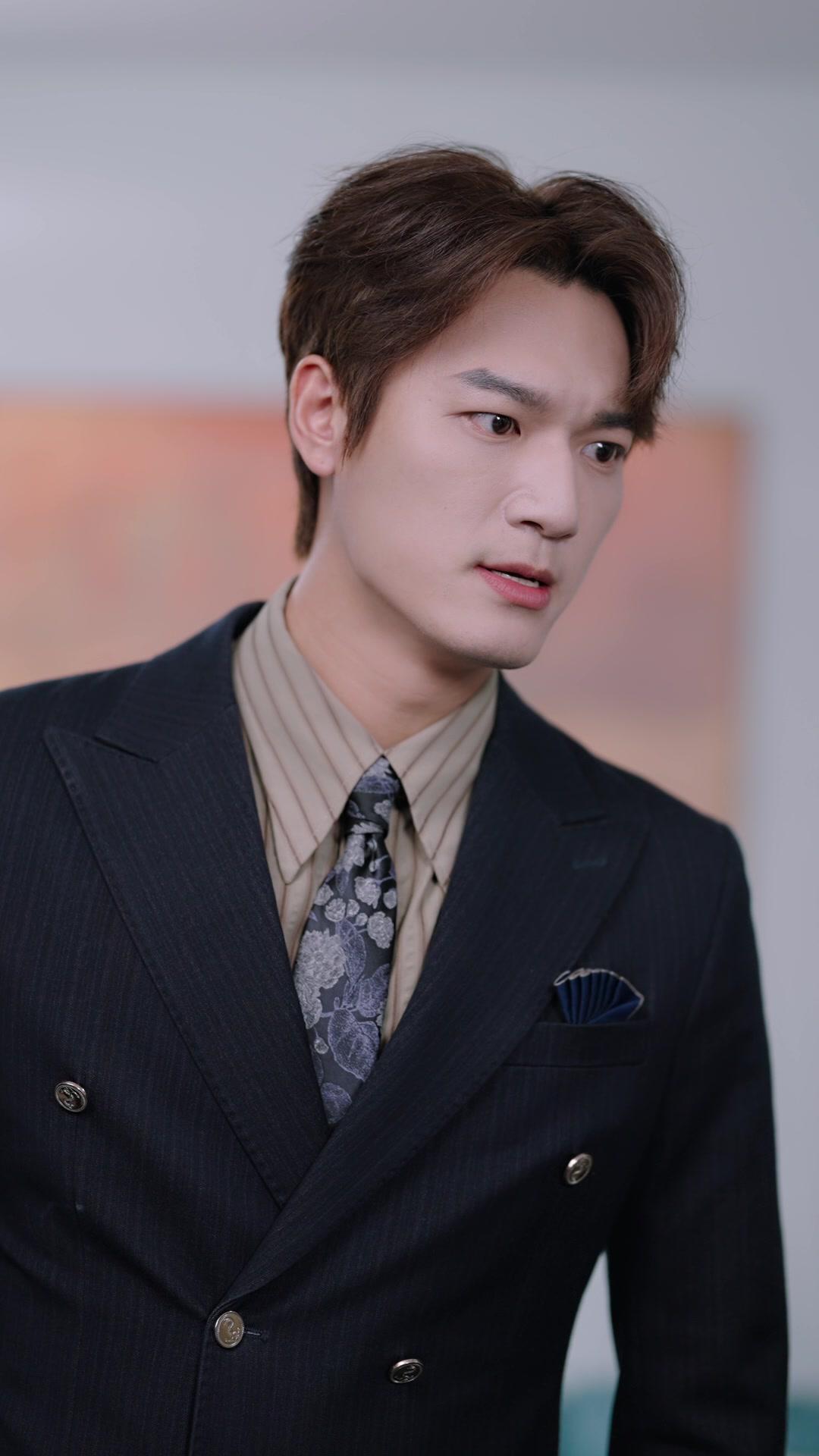 Entre promesas y secretos