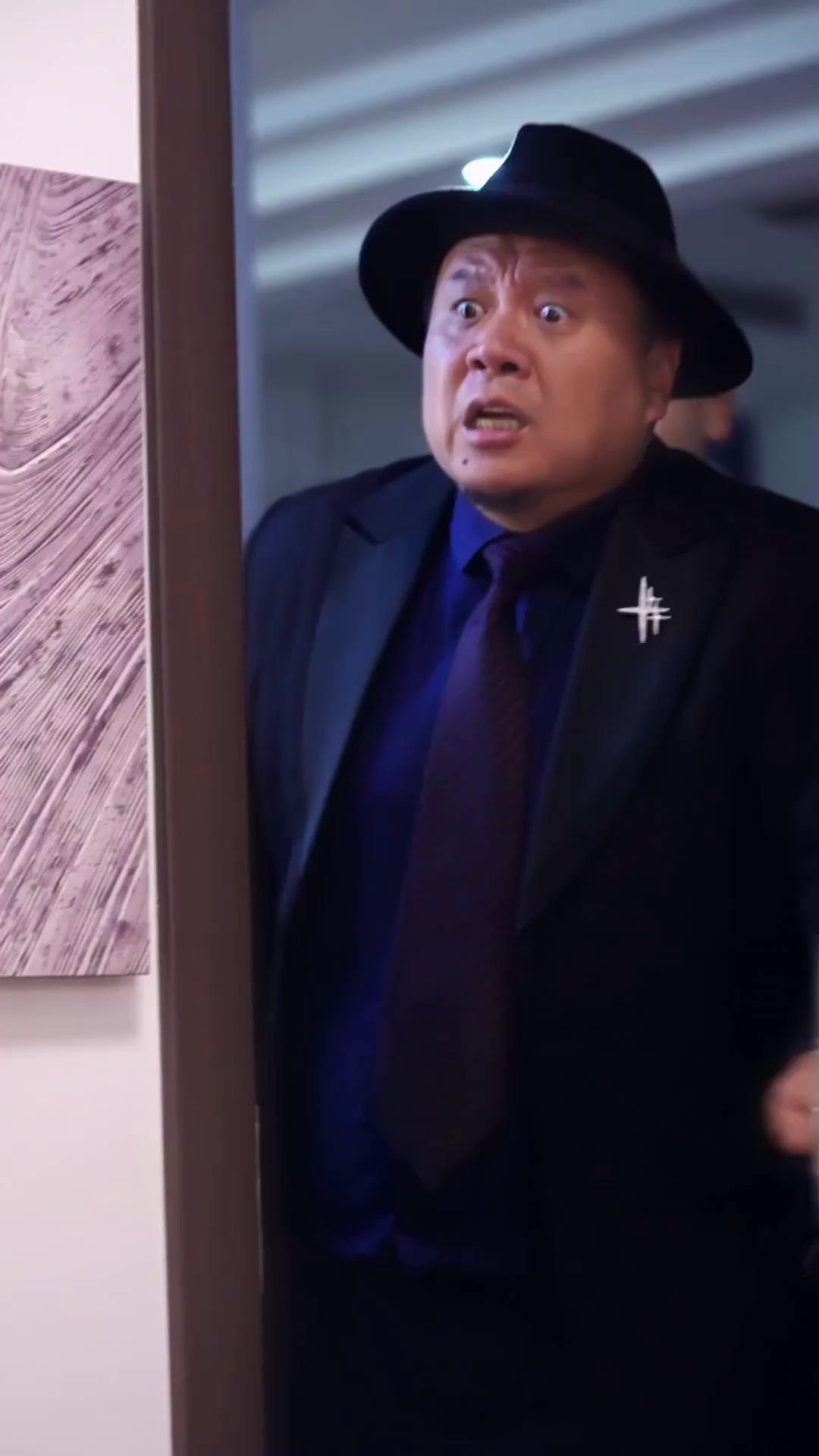 Ẩn Long Ngạo Thế