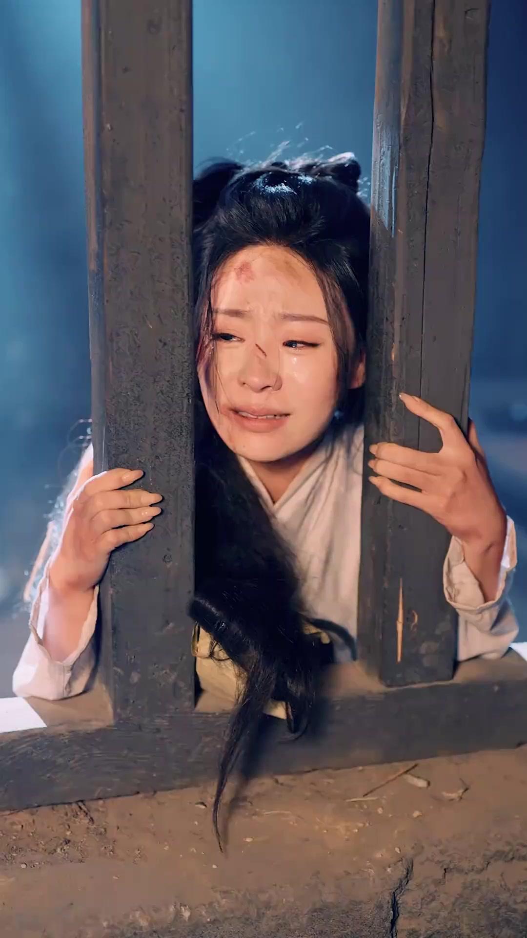 (Dubbed)The Emperor's Cloaked Convict Queen