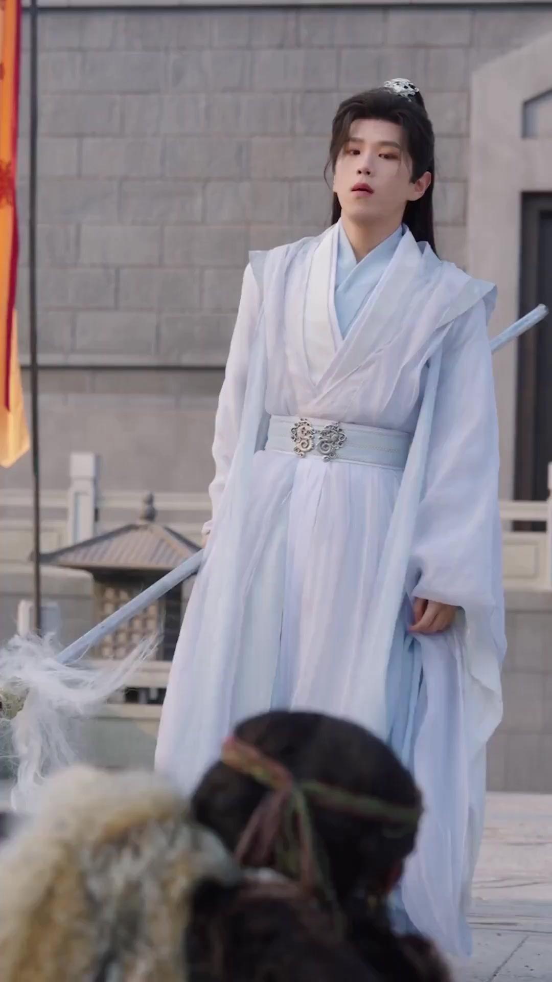 (Dubbed) Bye, Playboy! Hello, Throne!