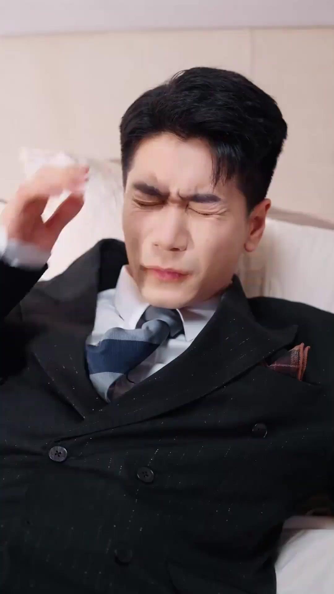 (พากย์เสียง) รักพัง ชีวิตปัง