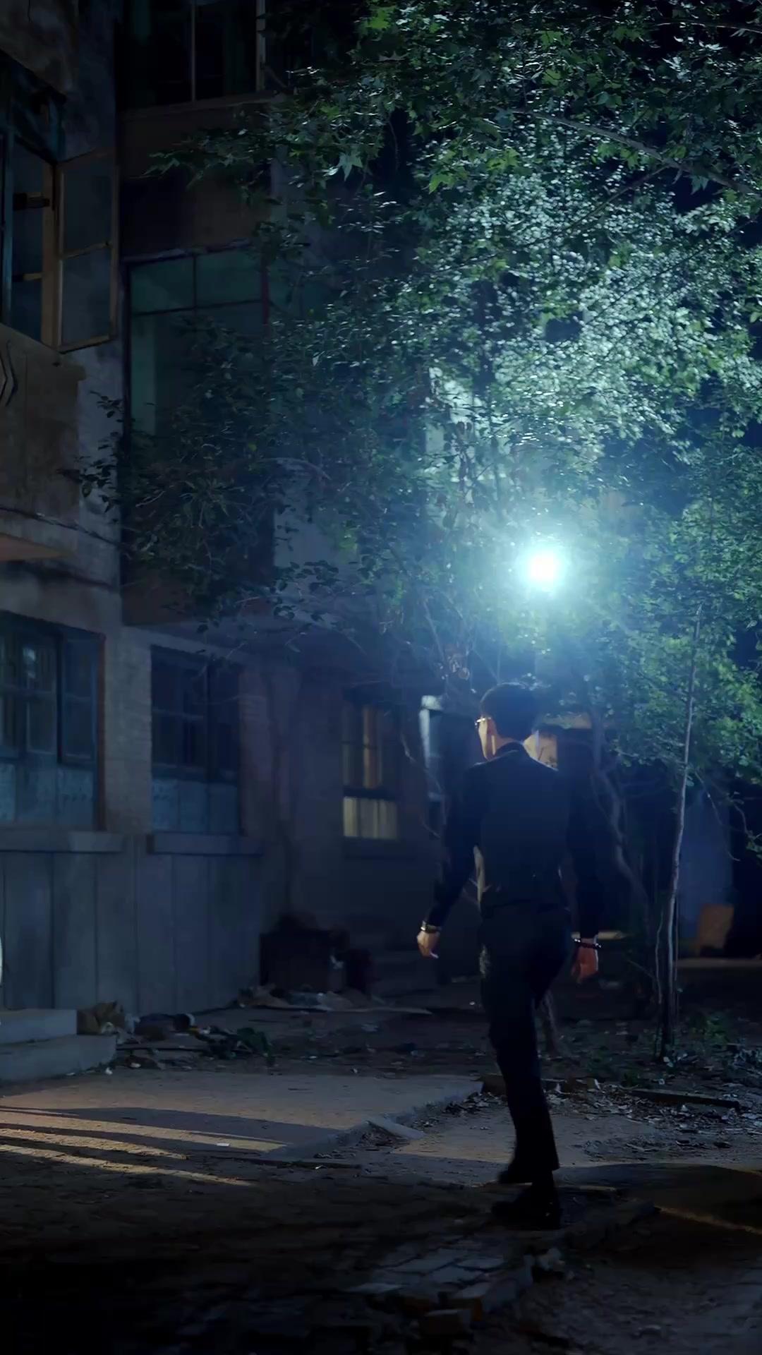 Bayangan Di Balik Senyum Indahmu