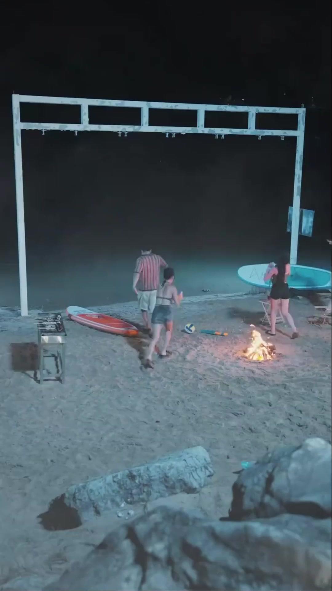 Lari!  Jerung raksasa datang!