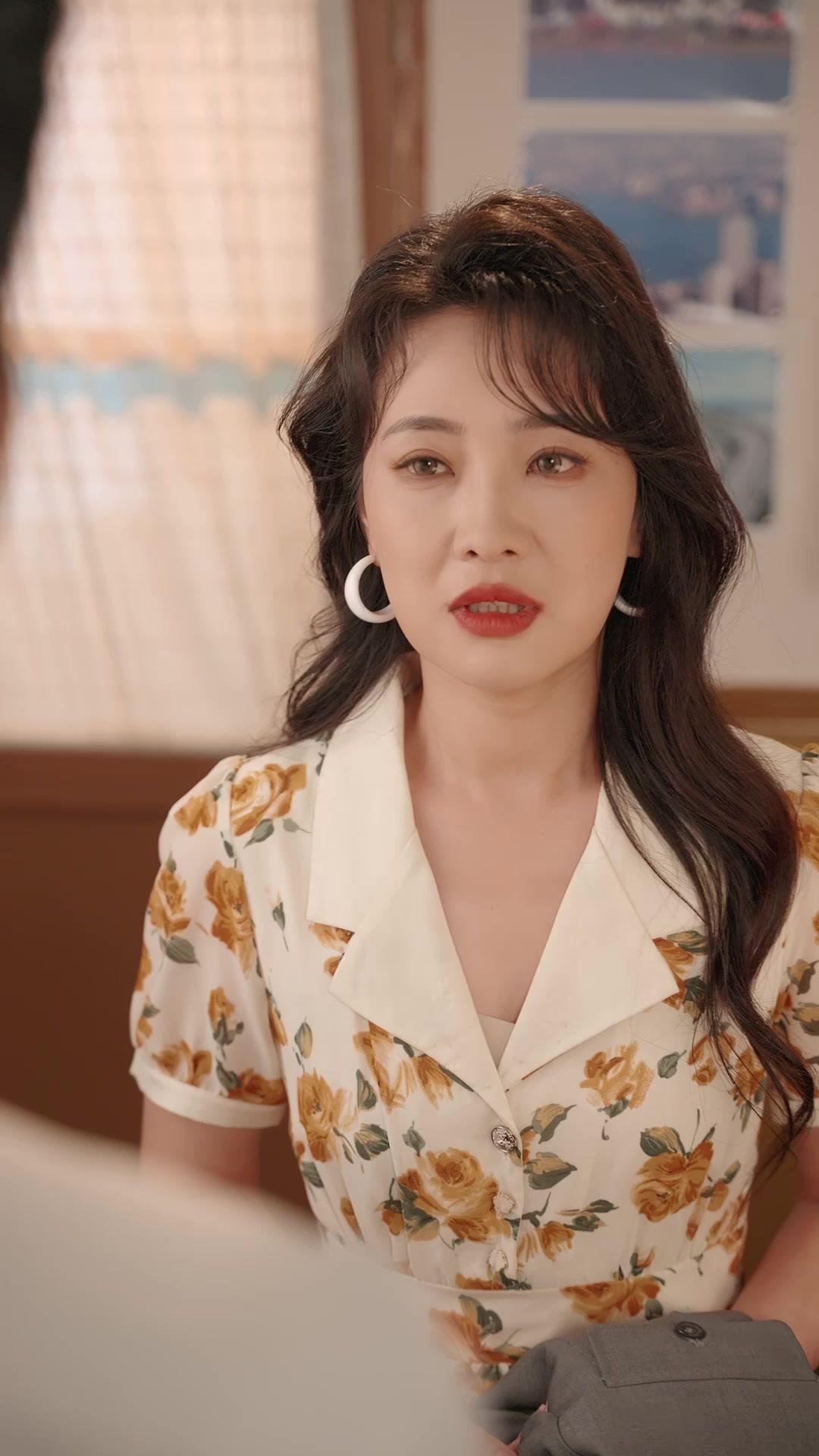 Cinta yang penuh bohongan