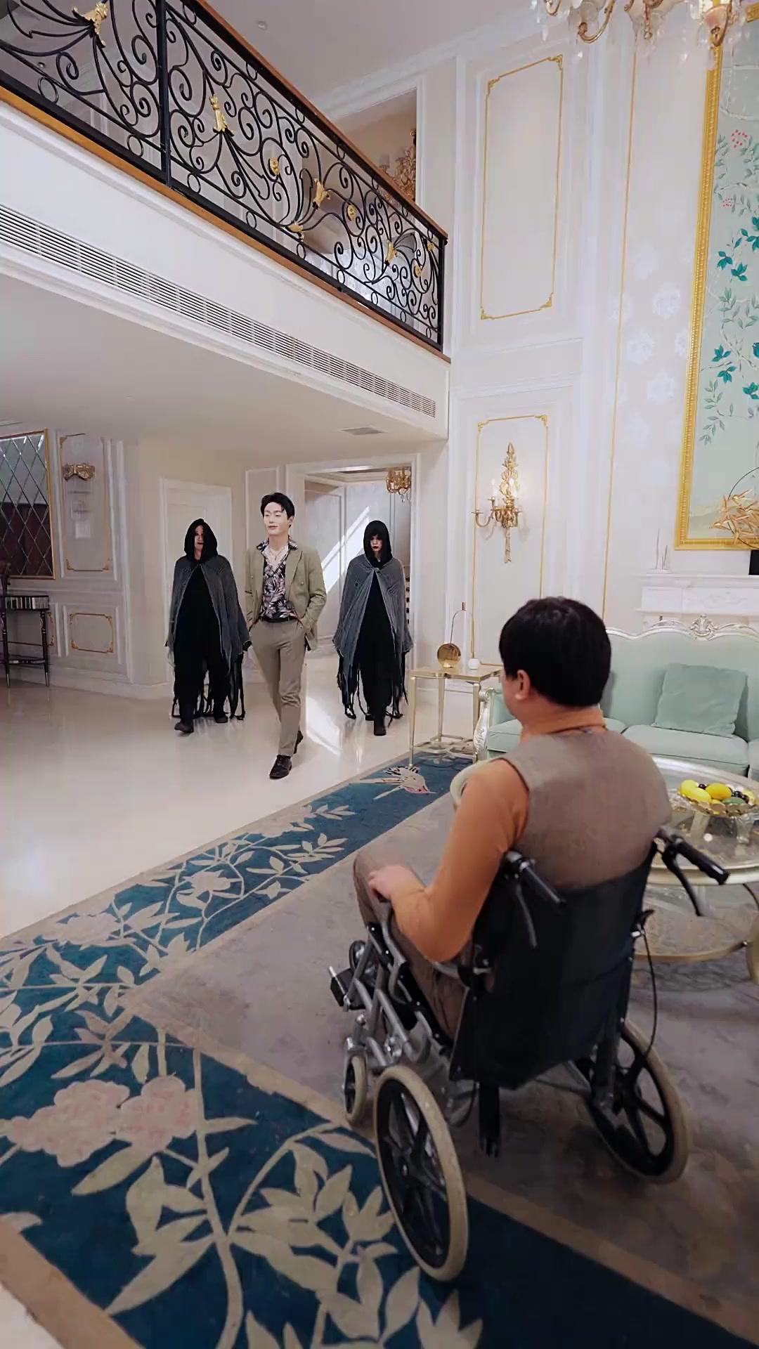 해외 10년, 무적으로 귀환하다