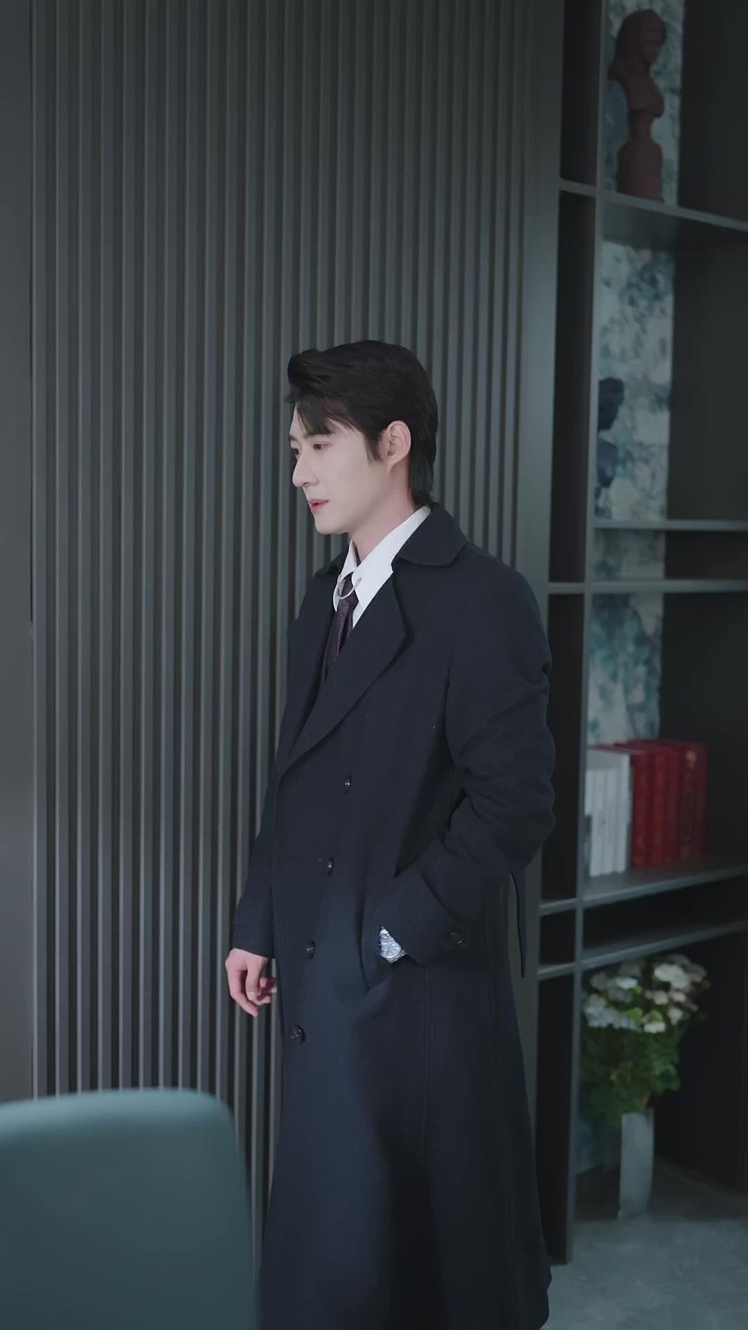 Rahasia Masa Lalu, Cinta dan Balas Dendam