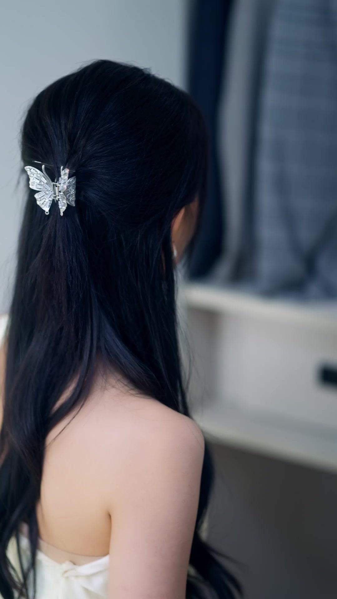 Dusta Terbongkar, Cinta Bermahkota