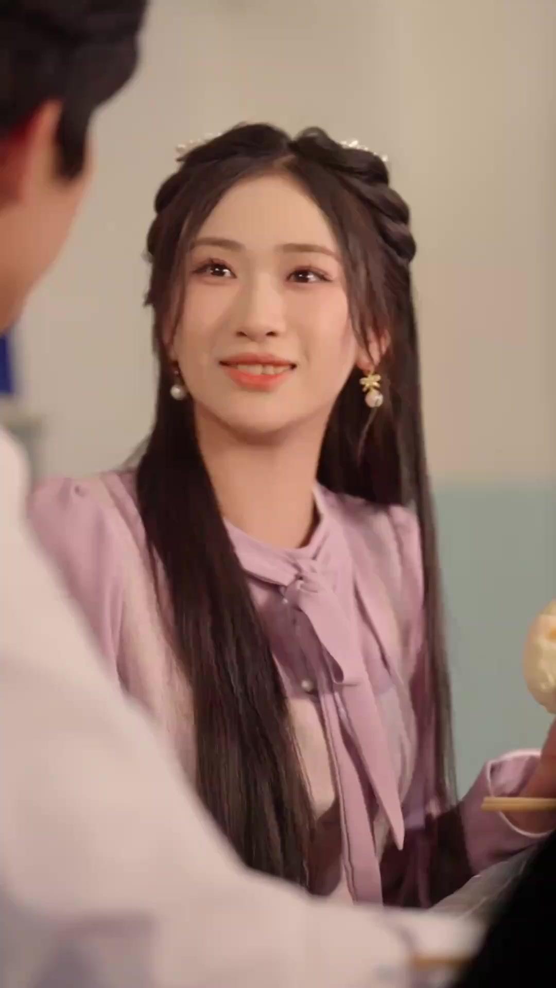 สามีแปดศูนย์ ผู้ชายแสนใสซื่อ