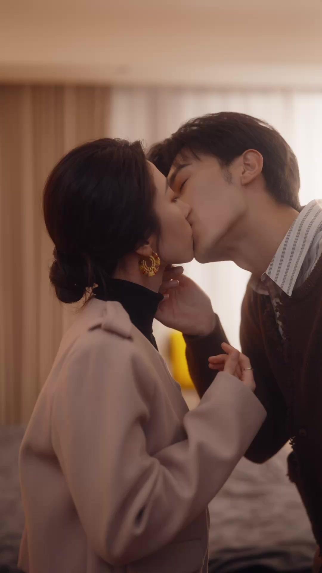 Hợp Đồng Tình Yêu