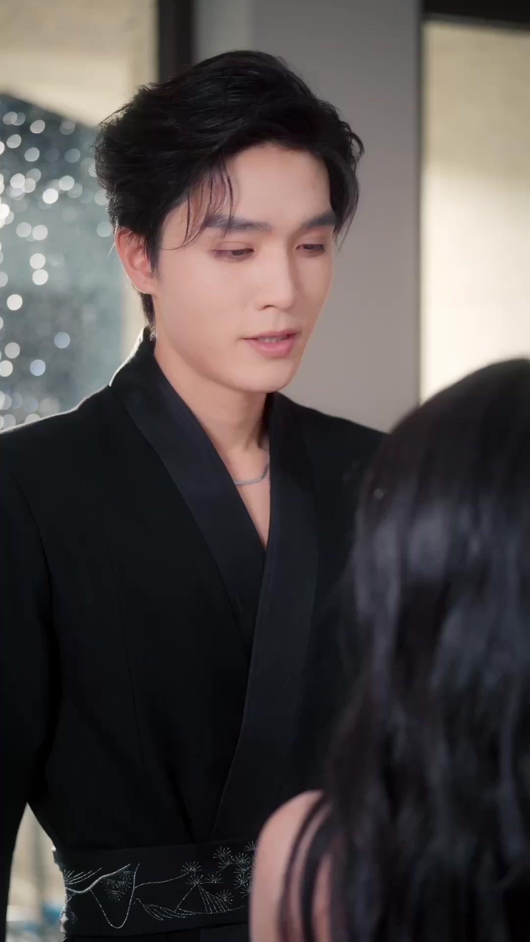 Bunga Mawar Tersembunyi