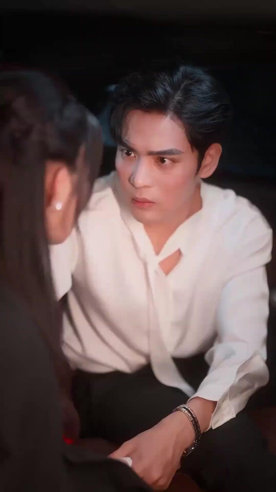 แกล้งจุ๊บจนหย่าไม่ลง