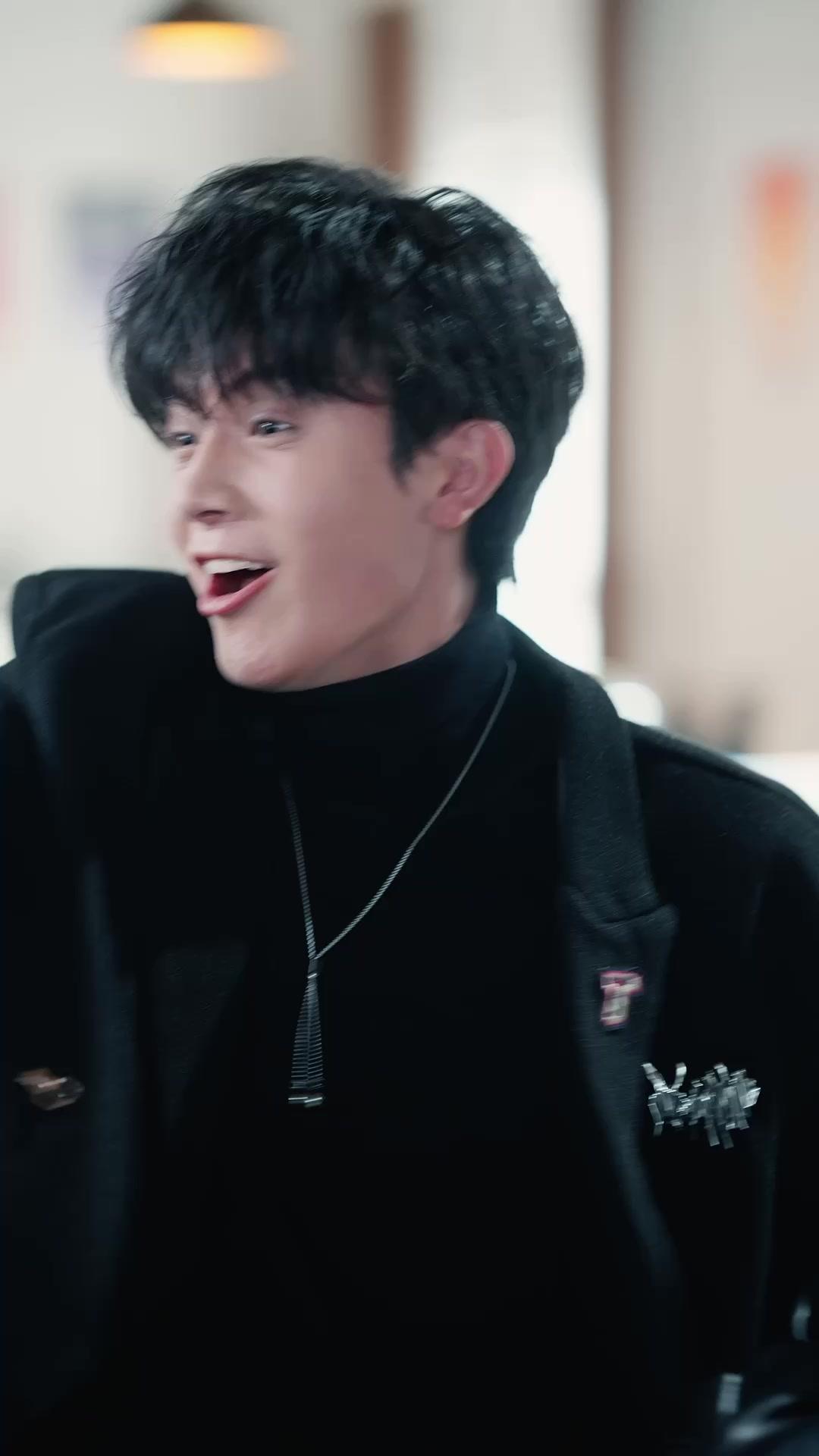 LA CONSEILLÈRE PIQUANTE