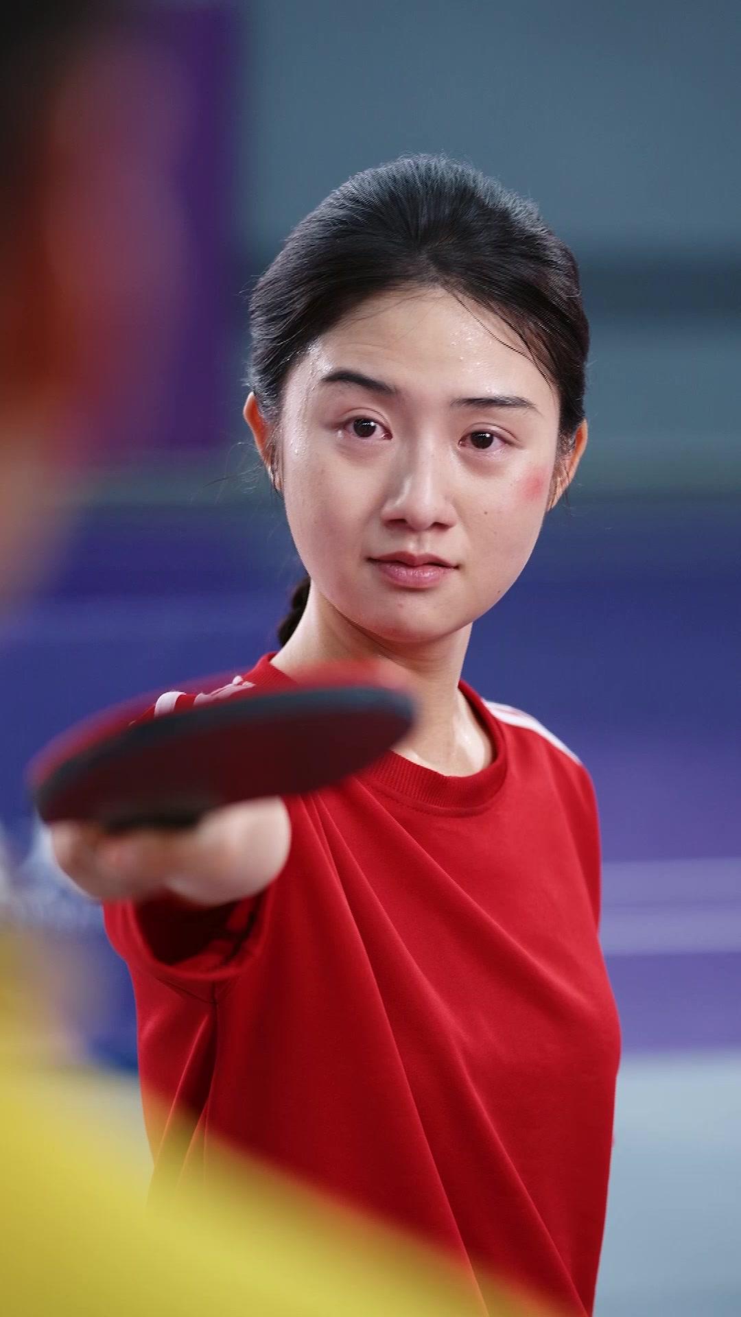 라켓을 든 소녀