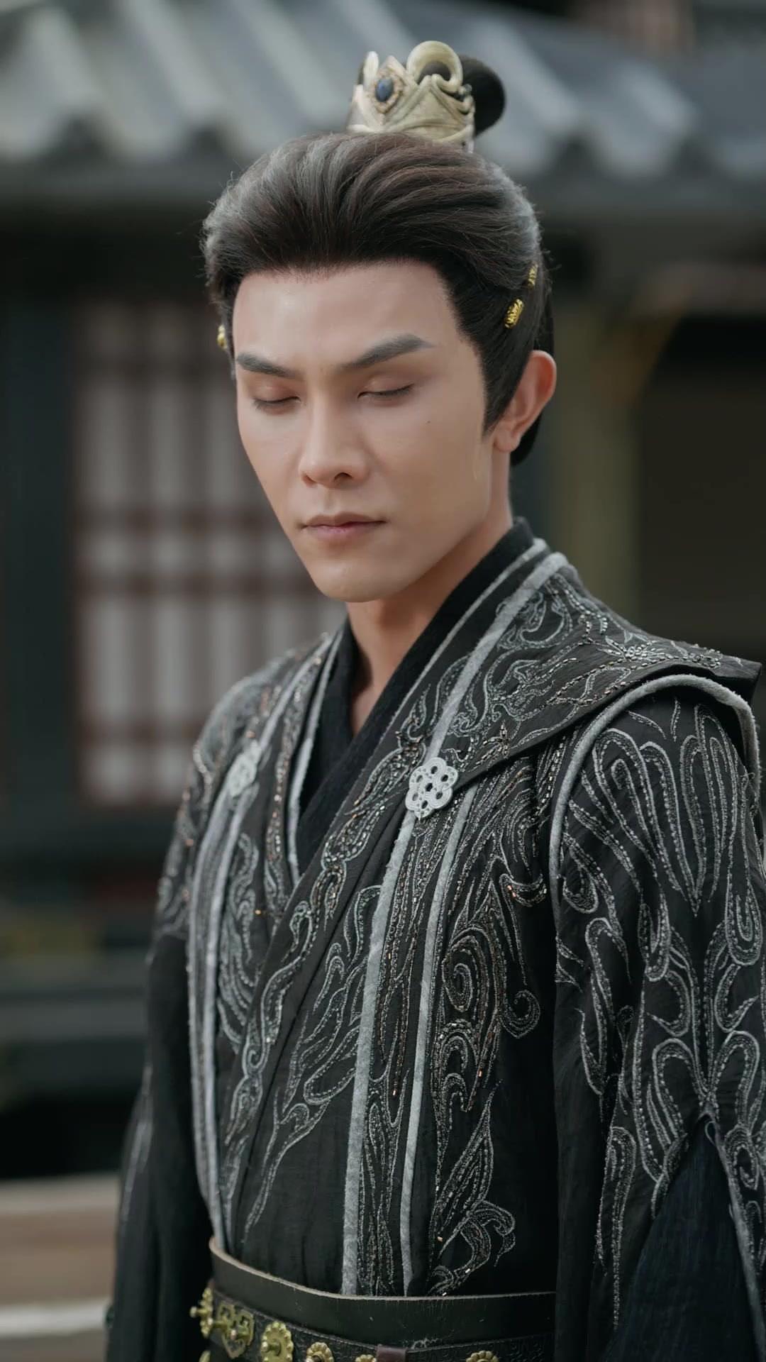 الأسرار والحب والحق المفقود