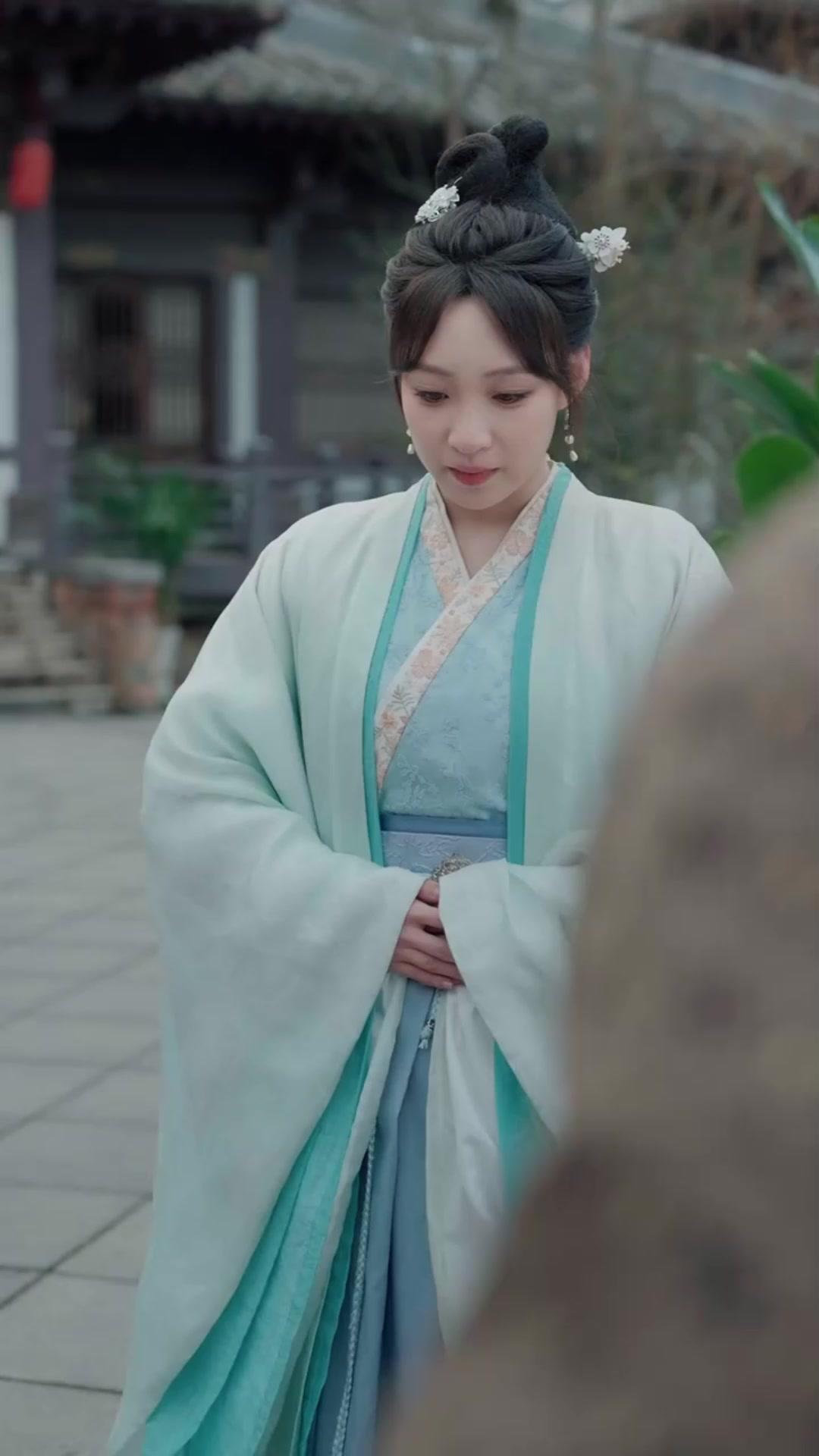 Married to a Hidden King